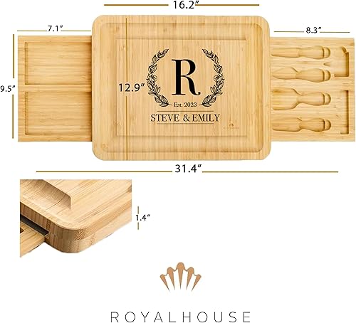 Miniatura 31 de RoyalHouse Tabla redonda de bambú para quesos y 4 cuchillos con cajón deslizante para cubiertos, juego de tablas de charcutería, regalos