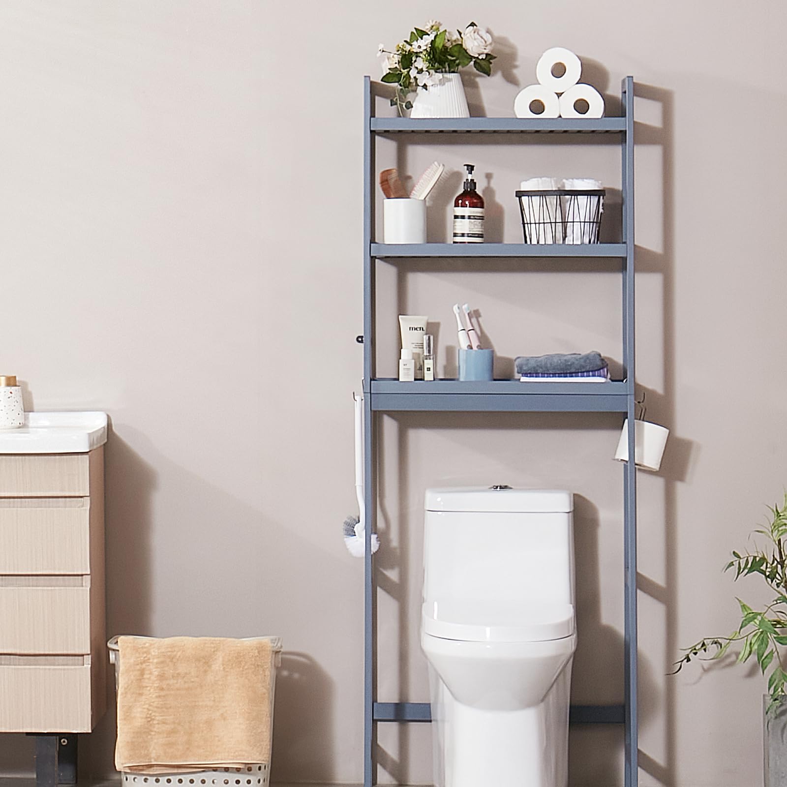 VEVOR Estante para Inodoro Ajustable de 3 Niveles Almacenamiento sobre Inodoro Estantería de Madera para Baño con 3 Ganchos Mueble de Baño Adecuado para la Mayoría de los Inodoros, Lavadero, Gris