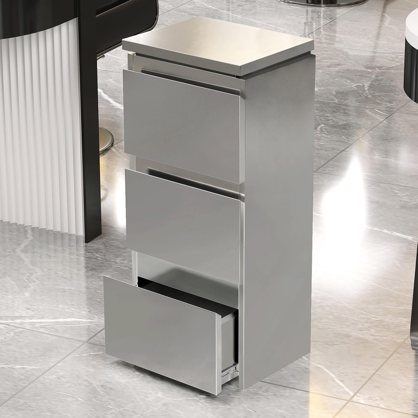 Questo mobiletto portautensili da Barbiere in Acciaio Inossidabile con 3 cassetti è la Soluzione Ideale per riporre Strumenti Professionali in saloni di Parrucchieri, Centri estetici e tatua