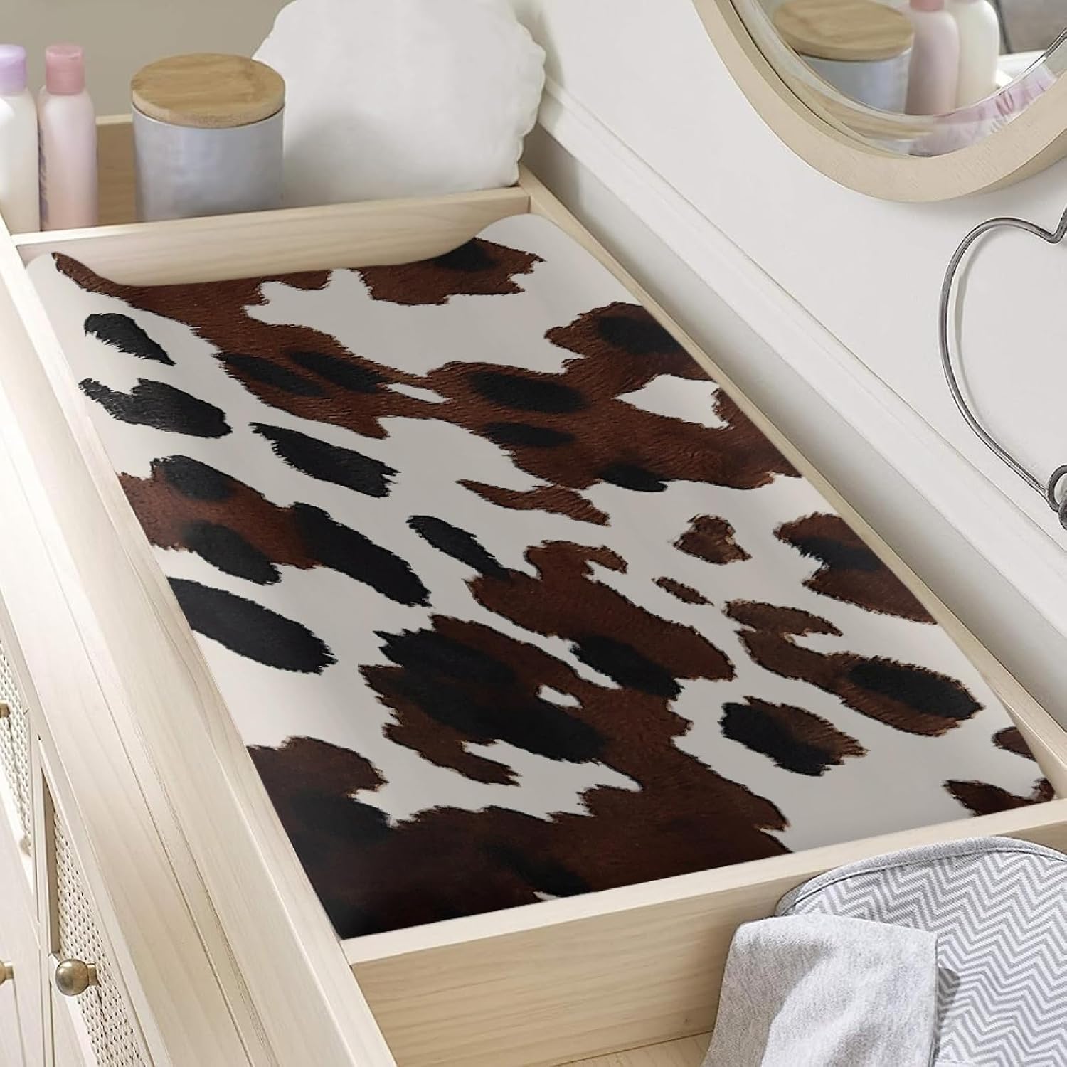 Wanyint Brown Cows Print Fashion Changing Pad Covers for Baby Boys and Girls,Ultra Soft Breathable Diaper Changing Table Covers-32''x16-Newborn Essentials