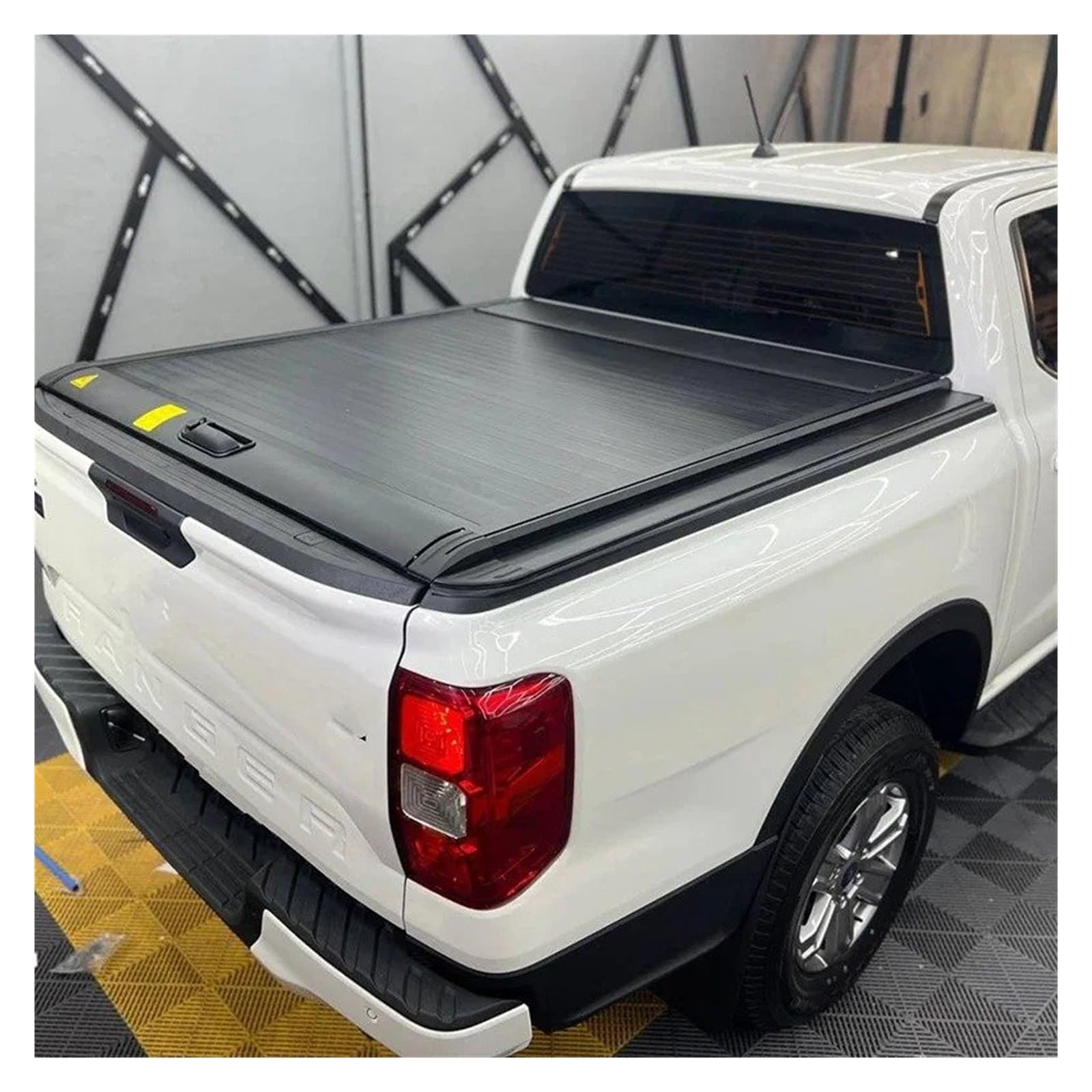 Coffre Cover Couvre-tonneau Rigide à enroulement arrière pour Dodge pour Ram 1500 2000-2025. RéTractable ÉTagèRe ArrièRe(Manual Lock 1)