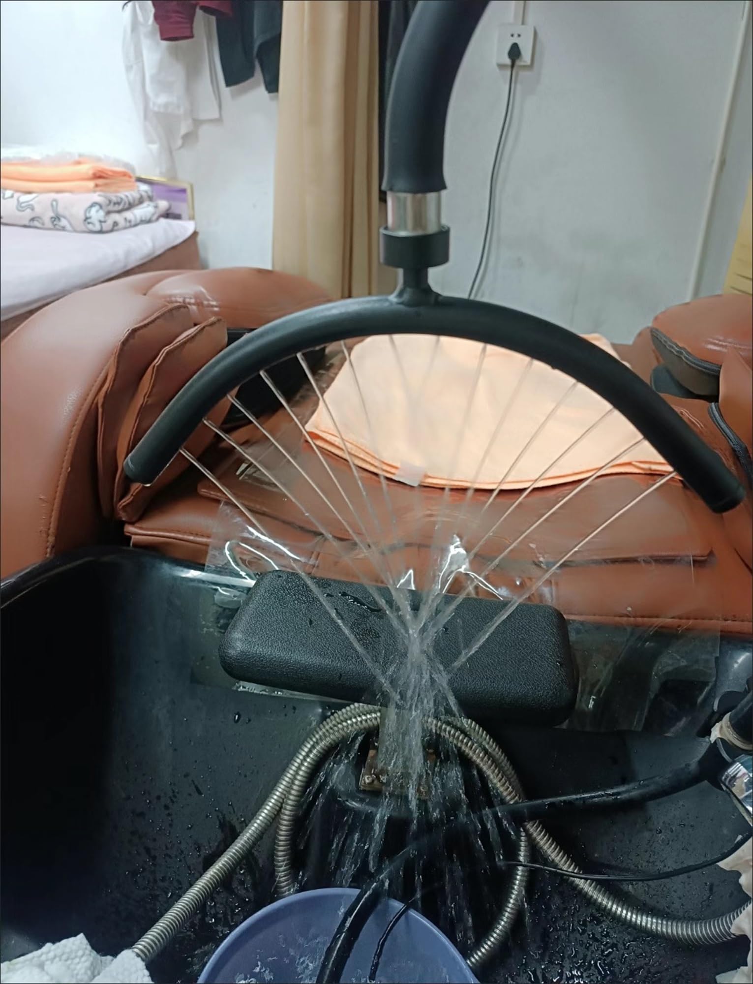 Dispositivo de Terapia de Agua con Rociador para Peluquería, Ducha SPA, Cascada Circulación Agua SPA Cabeza Negro