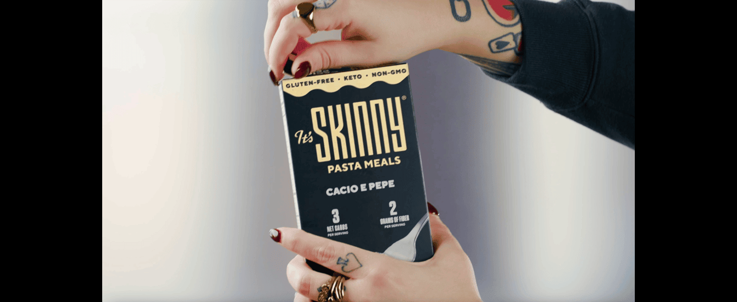 It’s Skinny Cacio e Pepe – Low Carb Pasta, Gluten Free, Non-GMO, Keto-Friendly, Only 3 Net Carbs & 2g of Fiber per Serving, with Organic Parmesan and Pecorino Romano Cheese Sauce, Ready in 5 Minutes (6 Packs)