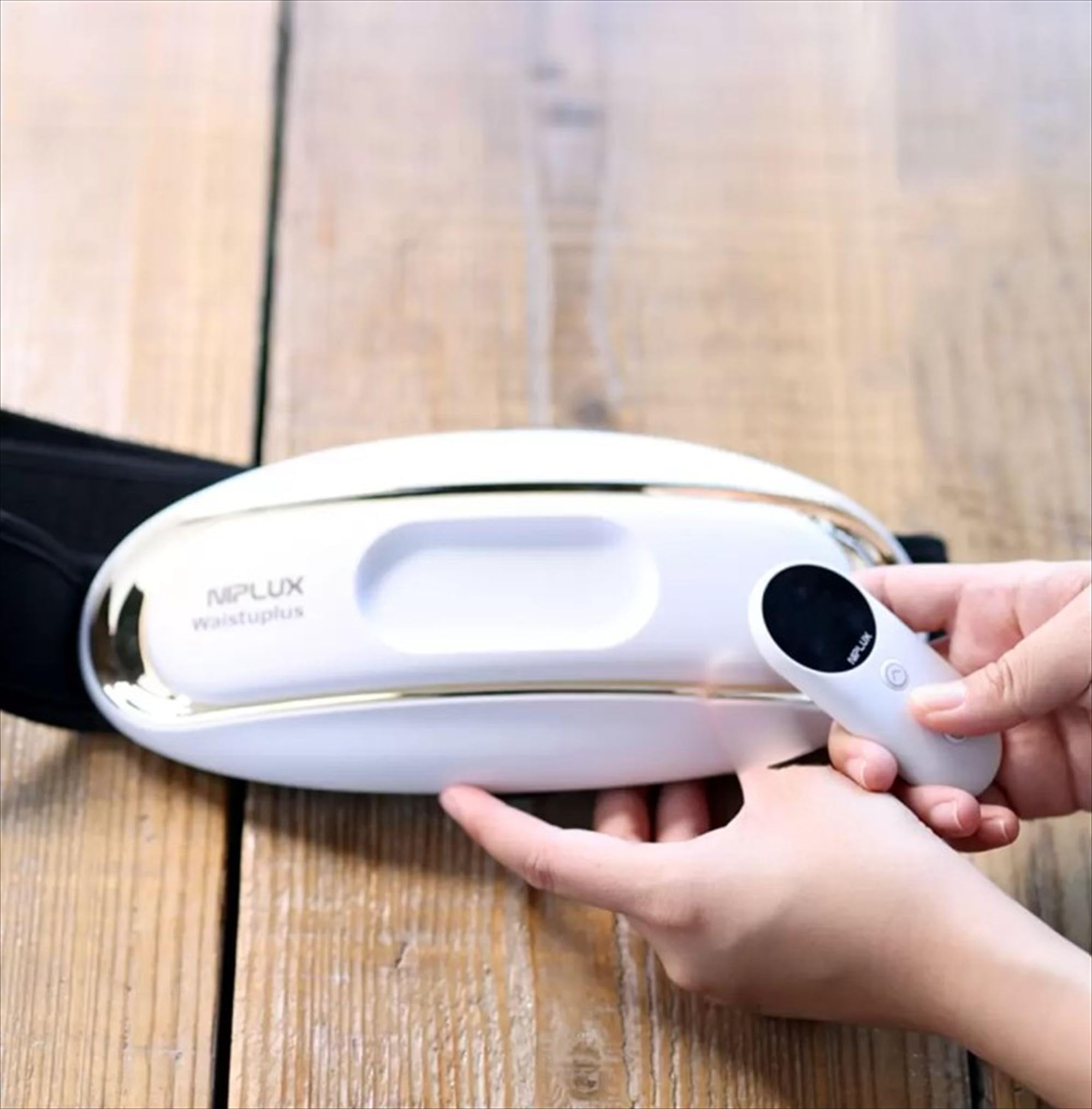 Amazon | NIPLUX WAISTUPLUS 腰 EMS 温熱 遠赤外線 腰痛ベルト