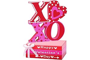 Valentines Day Decor: XOXO Book Stack