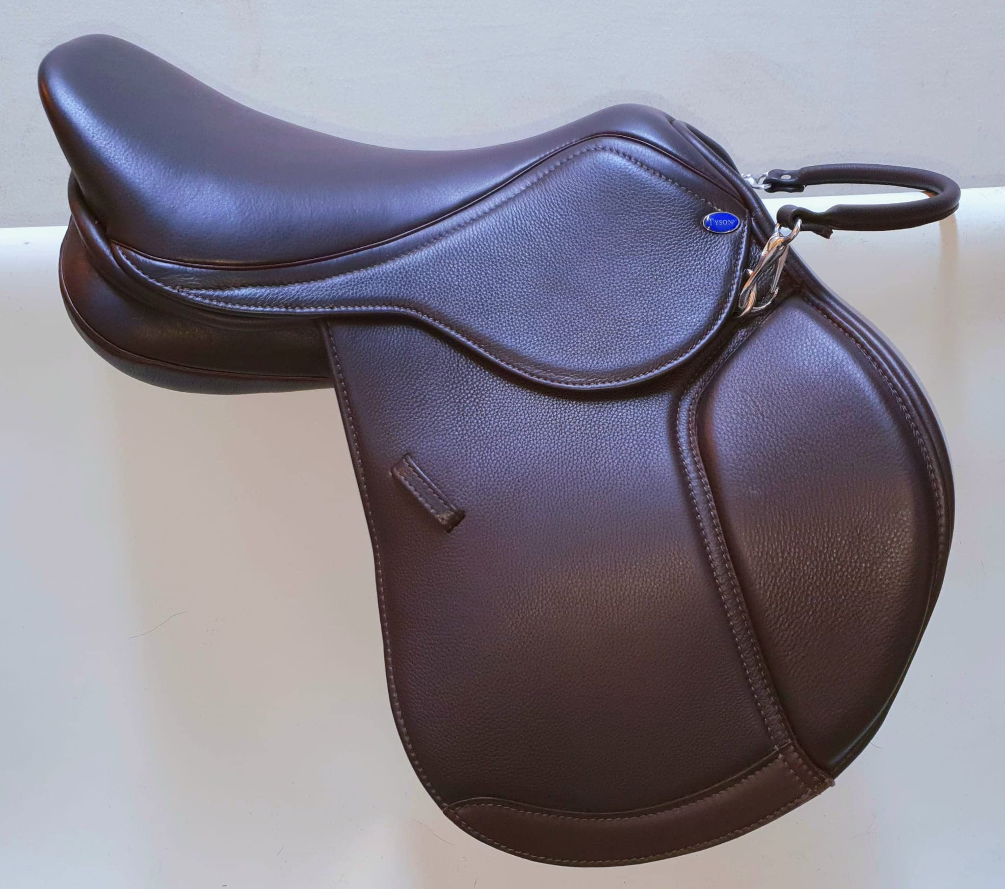 Ledersattel Jumper VS Sattel Leder Schwerpunkt Springen Schwarz Braun incl. Kopfeisen Tysons Ponysattel Welsh Kindersattel Tysons (14 Zoll, Braun)