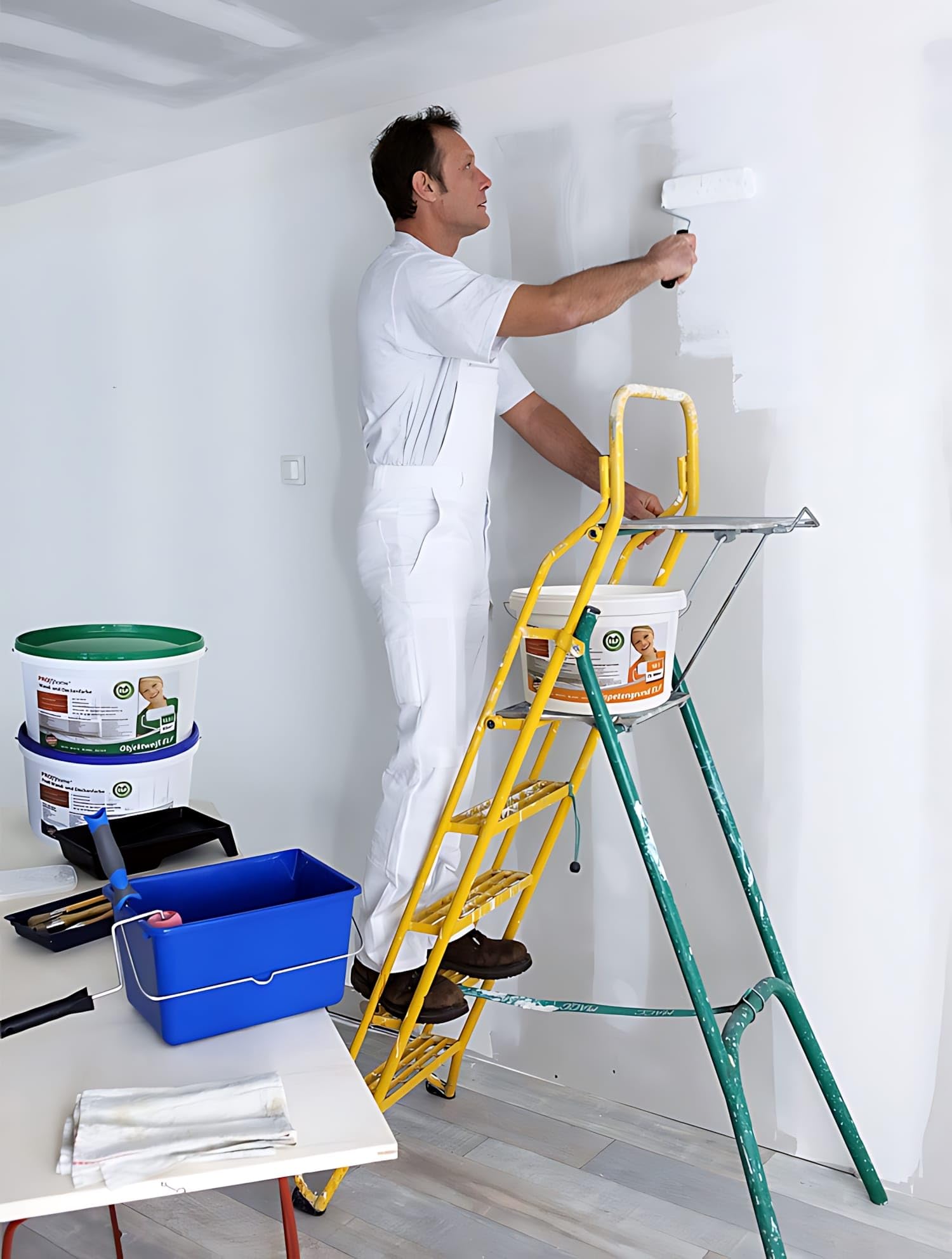 PRO[f]home® - Pittura per interni vernice ad alto grado di copertura per pareti e soffitti bianca opaca 12,5 LT per max 80 m2 Profhome