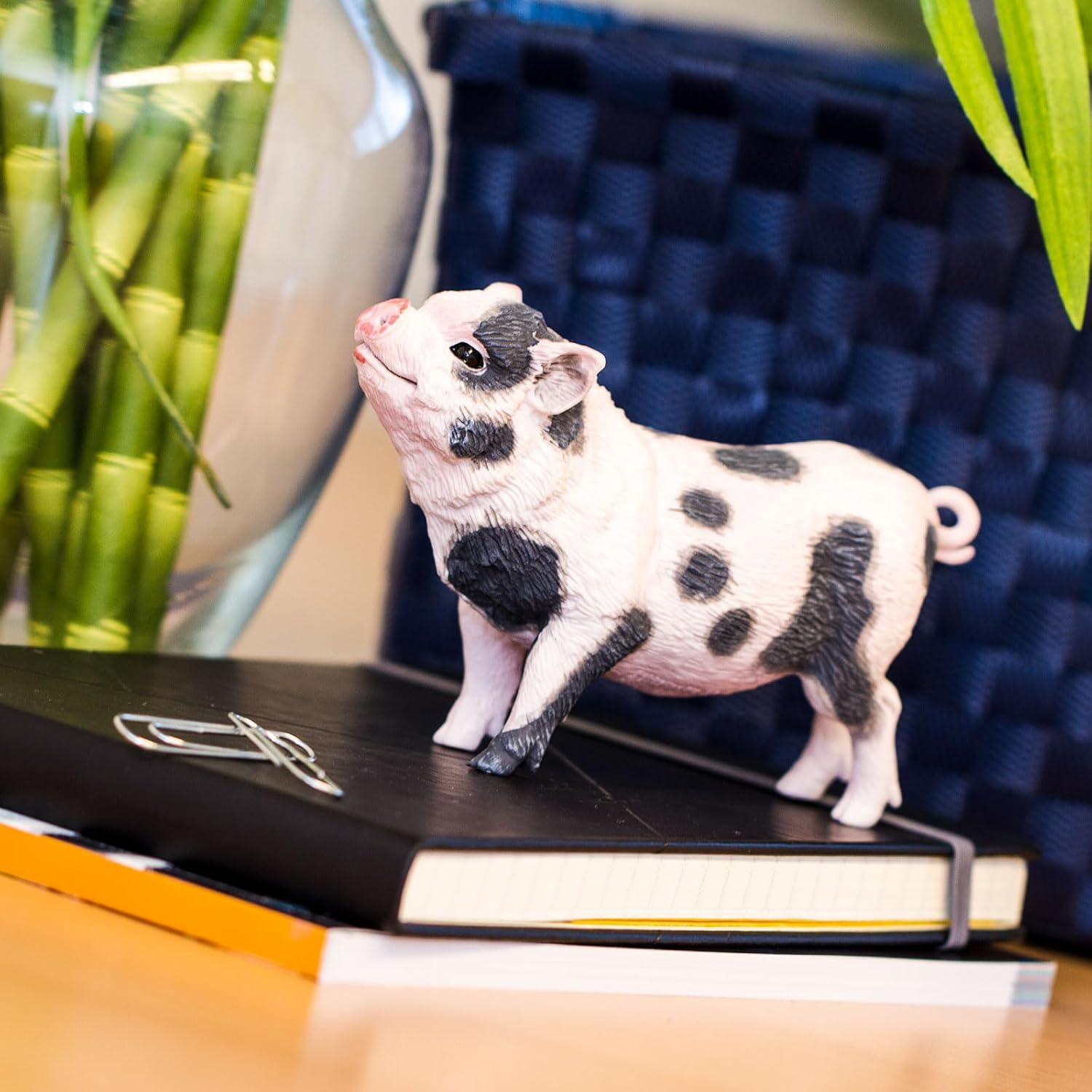 Safari Ltd. Pot-Bellied Pig Figurine - Detailed 5.25" Model Figure - Educational Toy for Boys, Girls, and Kids Ages 18M+