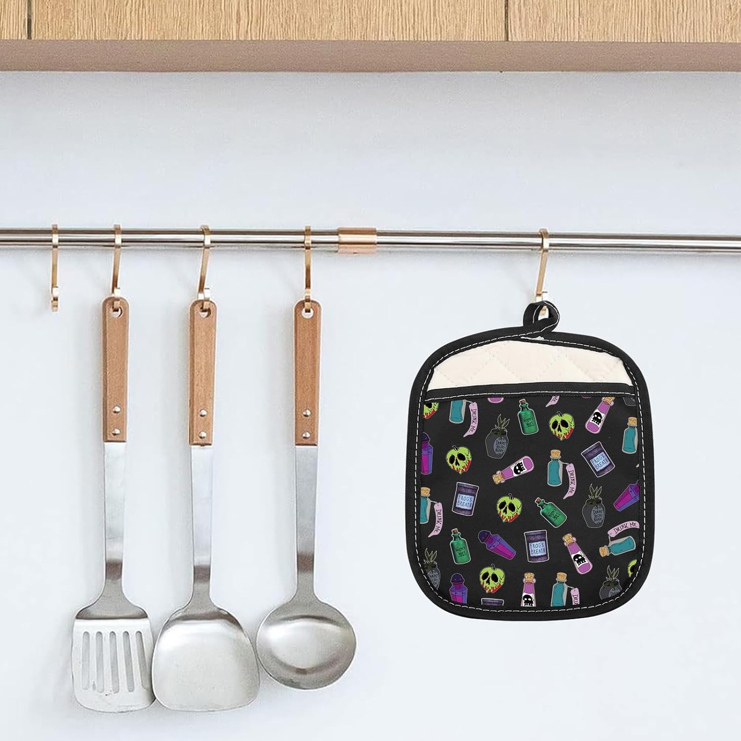 JNIAP Villain Poison Pot Holder Villain Poison Gifts Evil Queen Cooking Hot Pad Villain Kitchen Accessories Villain Poison Oven Pads (Poison ph)
