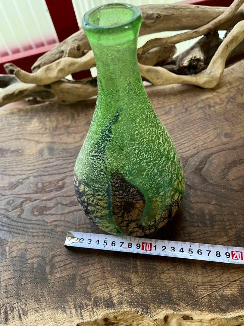 稲嶺盛吉 ガラス製花瓶 緑グラデーション 稲嶺盛吉 ガラス製花瓶 緑