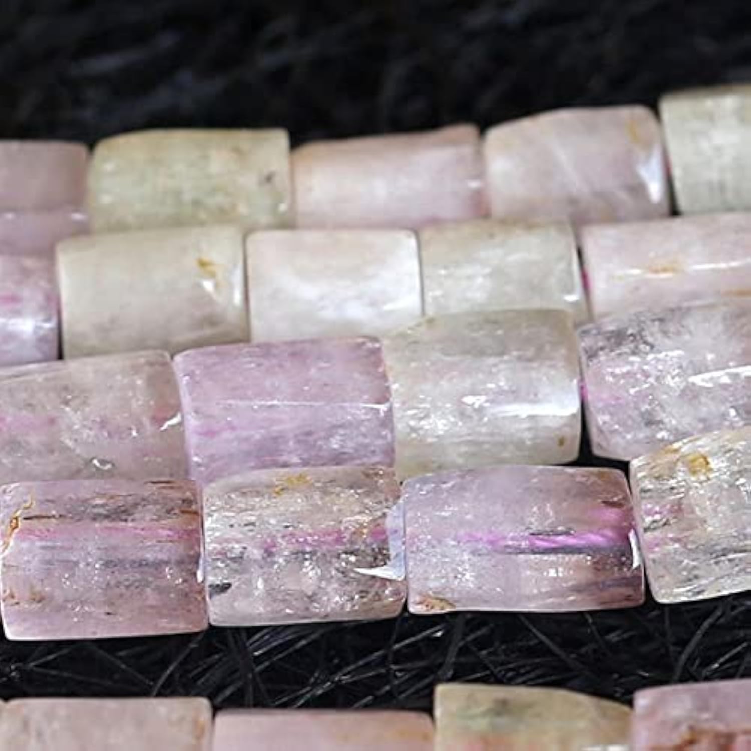 Kunzite rose naturelle en fil de perles pépites pour fabriquer un cadeau unique