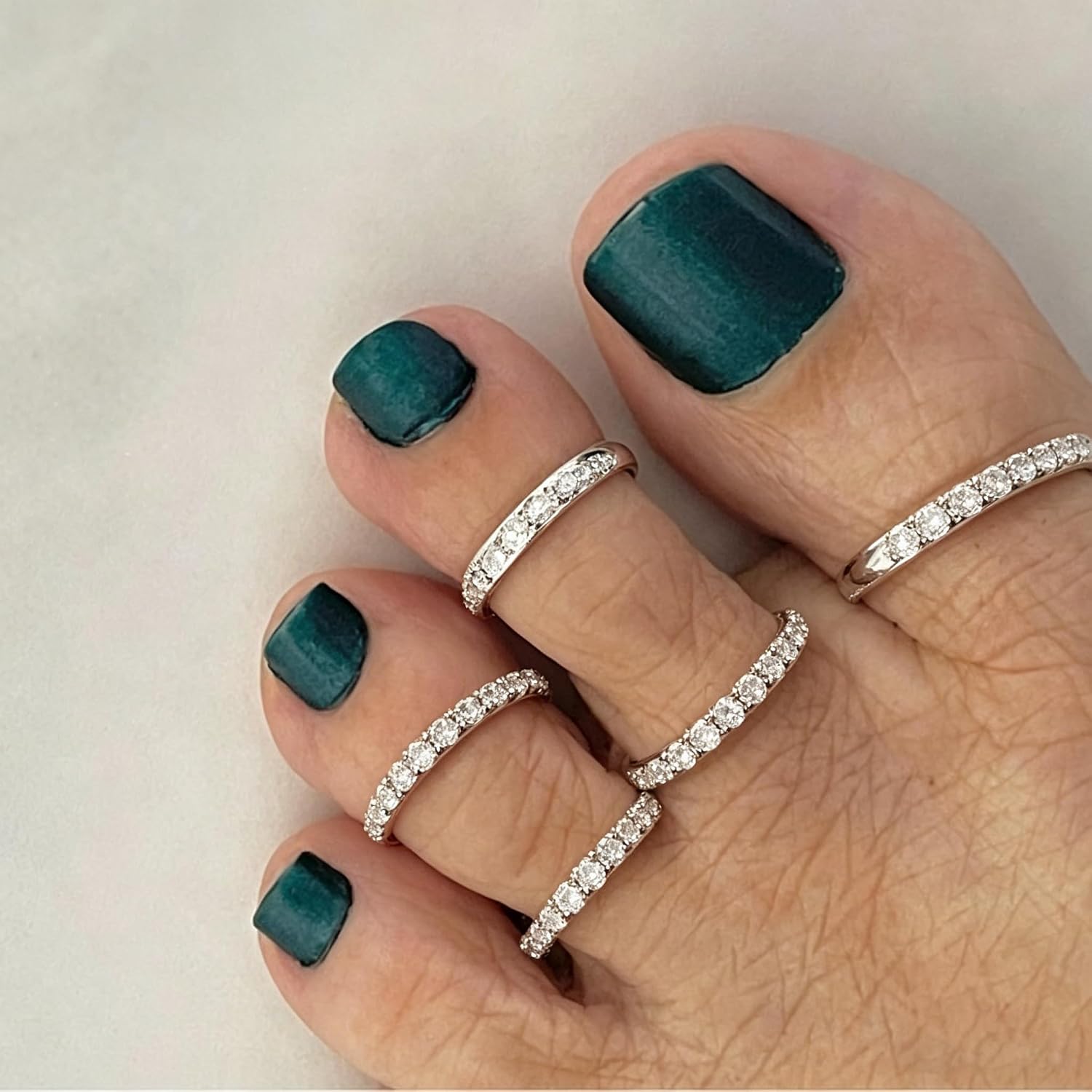 12Pcs Toe Rings for Women Non Tarnish Rhinestones Toe Rings Set Adjustable Stackable Summer Beach Foot Jewelry