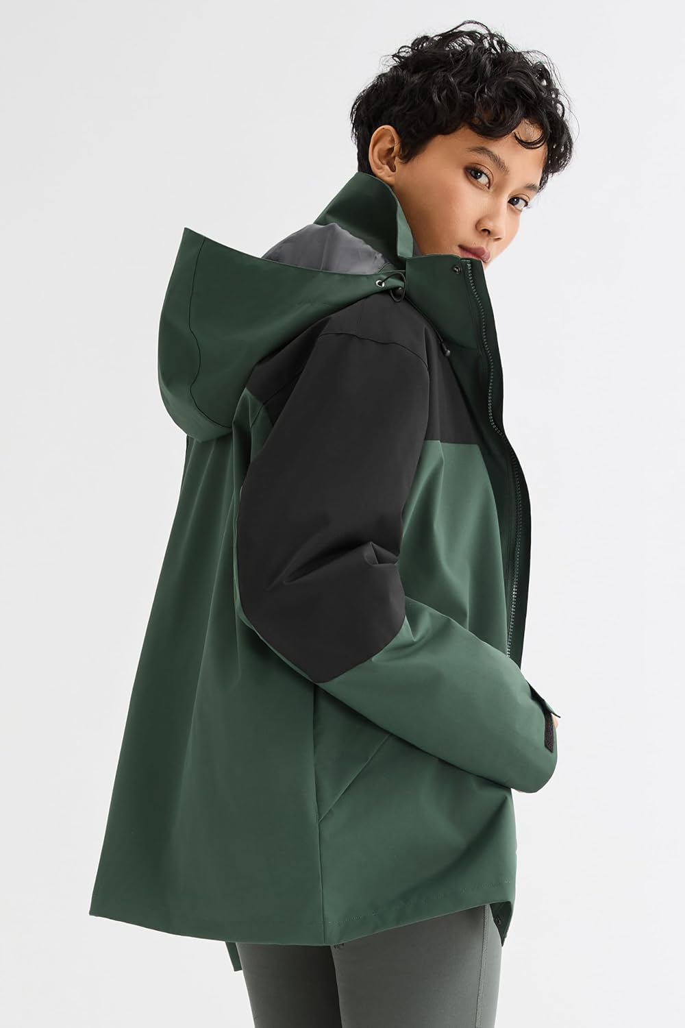 Orolay Women's Hooded Winter Ski Jacket 3 in 1 Waterproof Warm Coat Fleece Mountain Hiking Windbreaker - Image 2