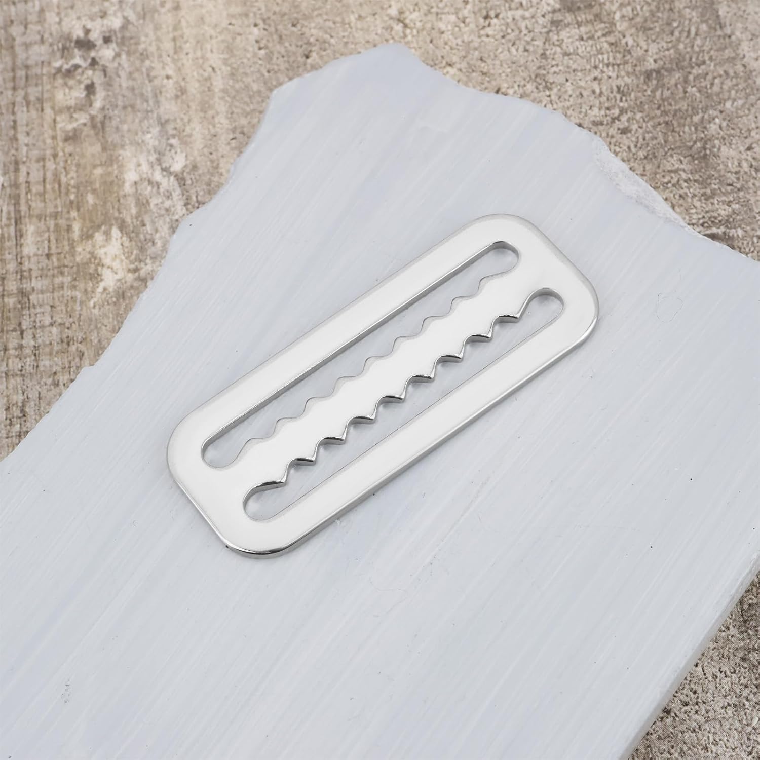 4PCS Scuba Weight Belt Keepers for 2 Inch Webbing Belts 6x2.3cm 316 Stainless Steel Scuba Weight Belt Clips for Diving or Other Water Sports Silver