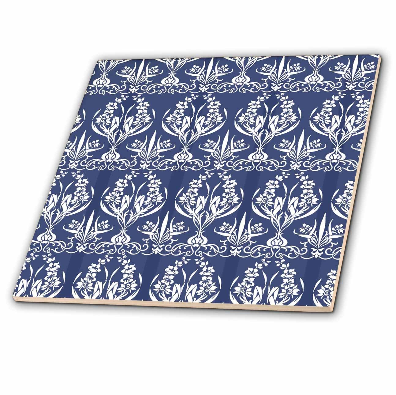 Carrelage en céramique floral bleu pour masquer un mur abîmé avec style
