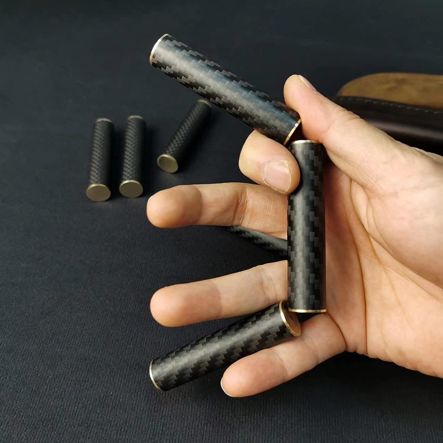 Magnetic Fidget Pen Spinners Toys, Adults Anxiety Stress Relief Decompression Stick Carbon Fiber 3-Sectioned Fidget Stick Toy - Image 4