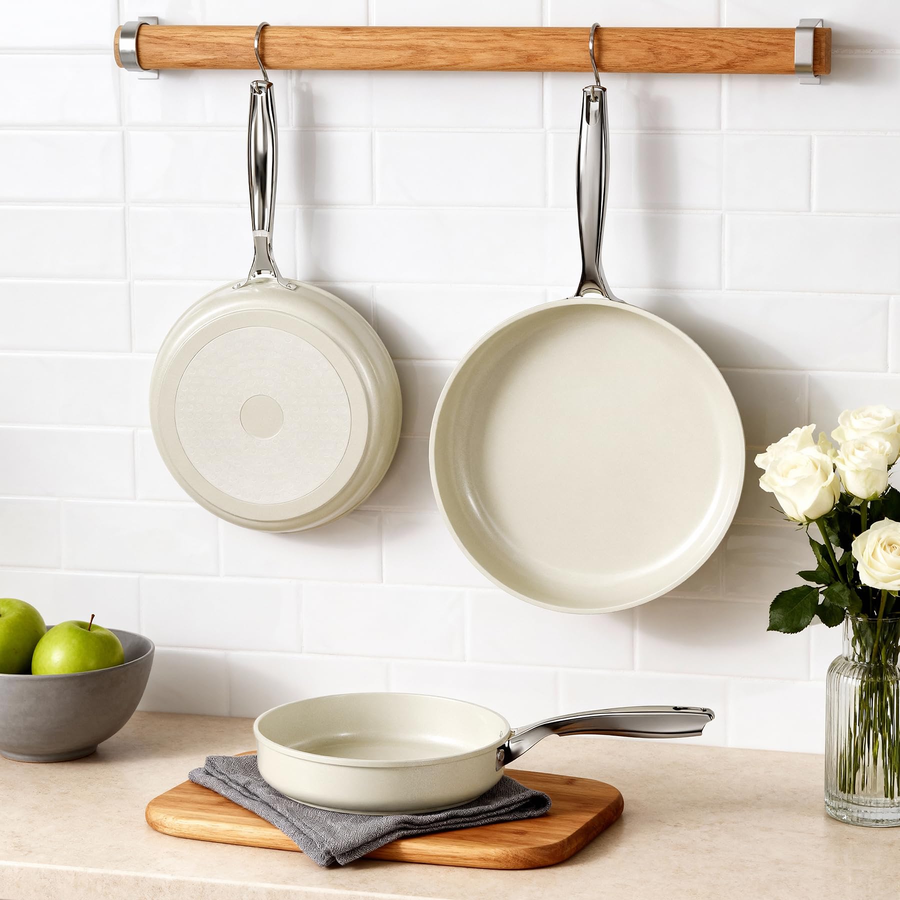 Padella Antiaderente Ceramica 20/24/28 cm, Set Padelle Antiaderenti Induzione, Lavabile in Lavastoviglie, Senza PFOA e PTFE, Adatte Per Forno, Beige