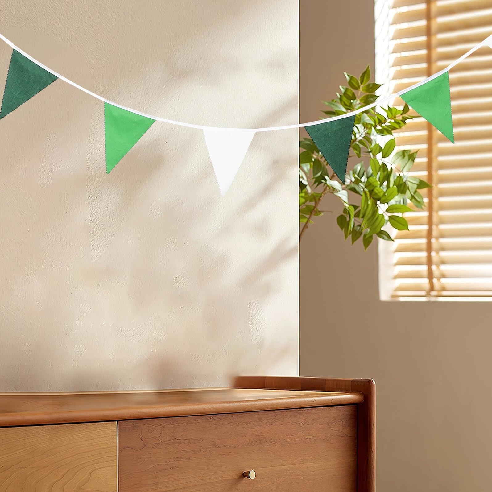 HANABASS 3 Piezas Banderines Triangulares Color Sólido Verde Degradado Guirnalda Decorativa para Cumpleaños Bodas y Jardines y Fácil de Colgar