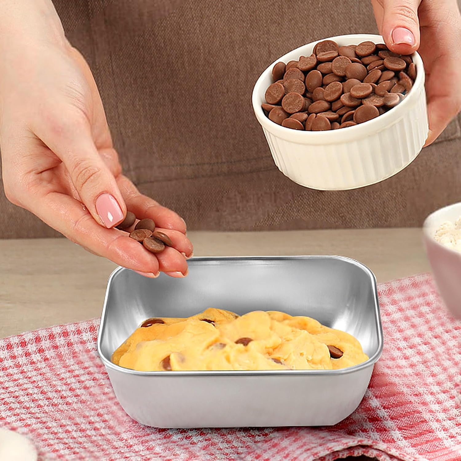 Yitexin Set of 6 Stainless Steel Mini Loaf Pans, 5.23" x 3.9" Small Bread Loaf Pans, Metal Bread Baking Tins for Homemade Sourdough Meatloaf Sandwich Lasagna Cakes Brownies Toast (6Pcs)