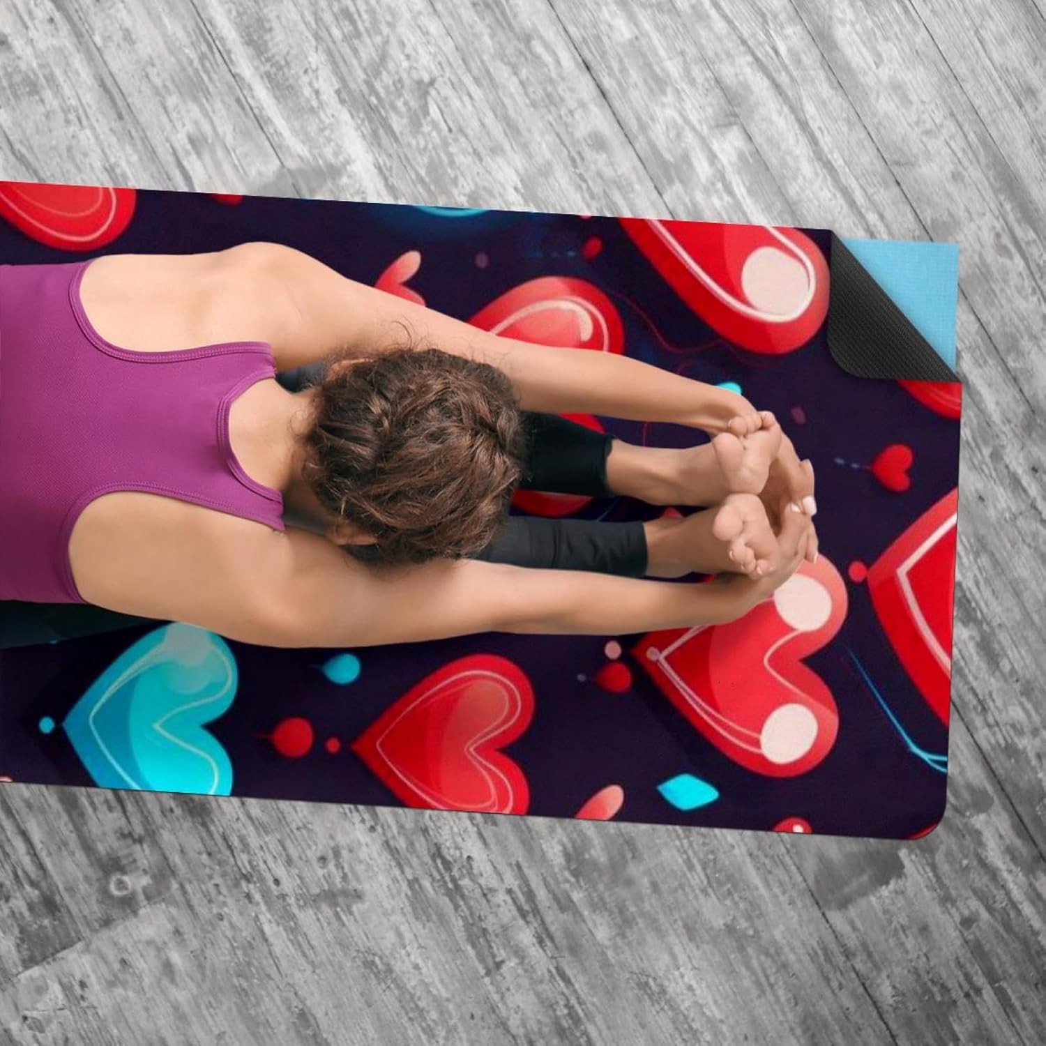 Yoga Towel, Love Heart Pattern Non Slip Sweat Absorbent Hot Yoga Mat Towel for Hot Yoga, Pilates and Fitness - 72.8" x 26.8"