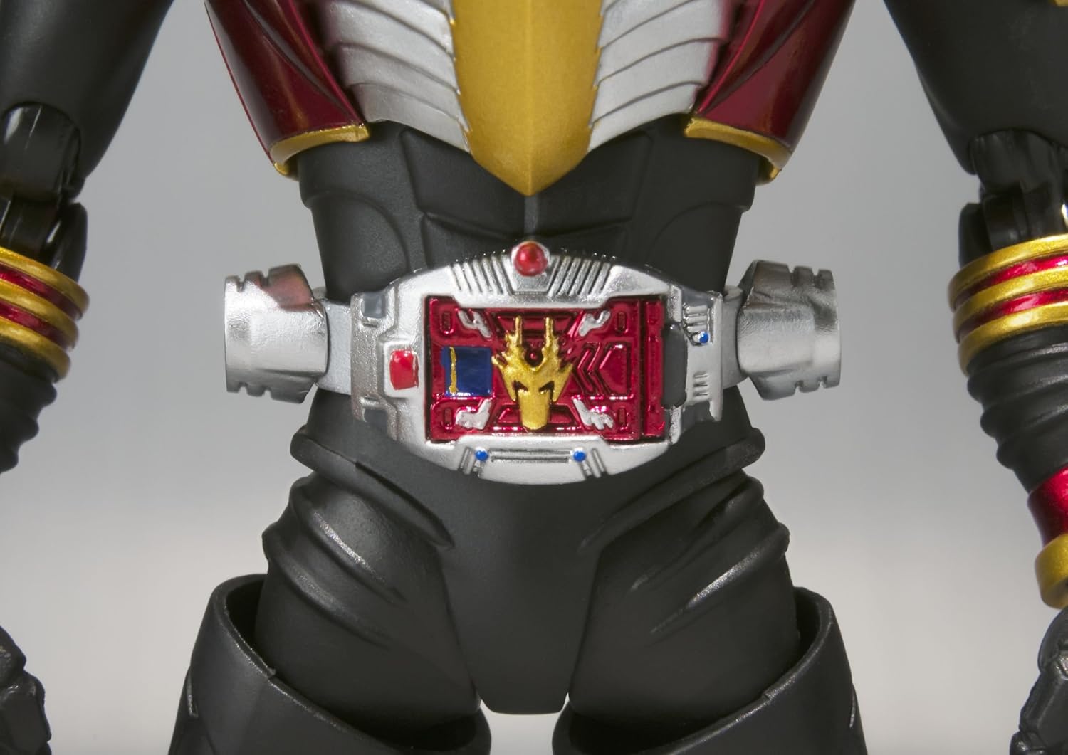 TAMASHII NATIONS Bandai Ryuki Survive S.H. Figuarts Kamen Rider