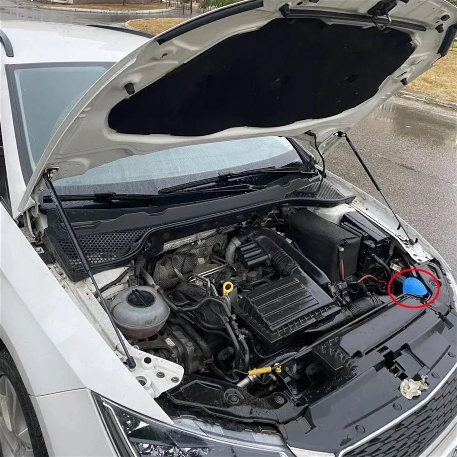Korek zbiornika spryskiwacza do Buick dla Enclave 2018 2019 2020 6V0955485 spryskiwacz spryskiwacza płynu do spryskiwacza szyby samochodowej korek do butelki z rozpylaczem (2 szt.)