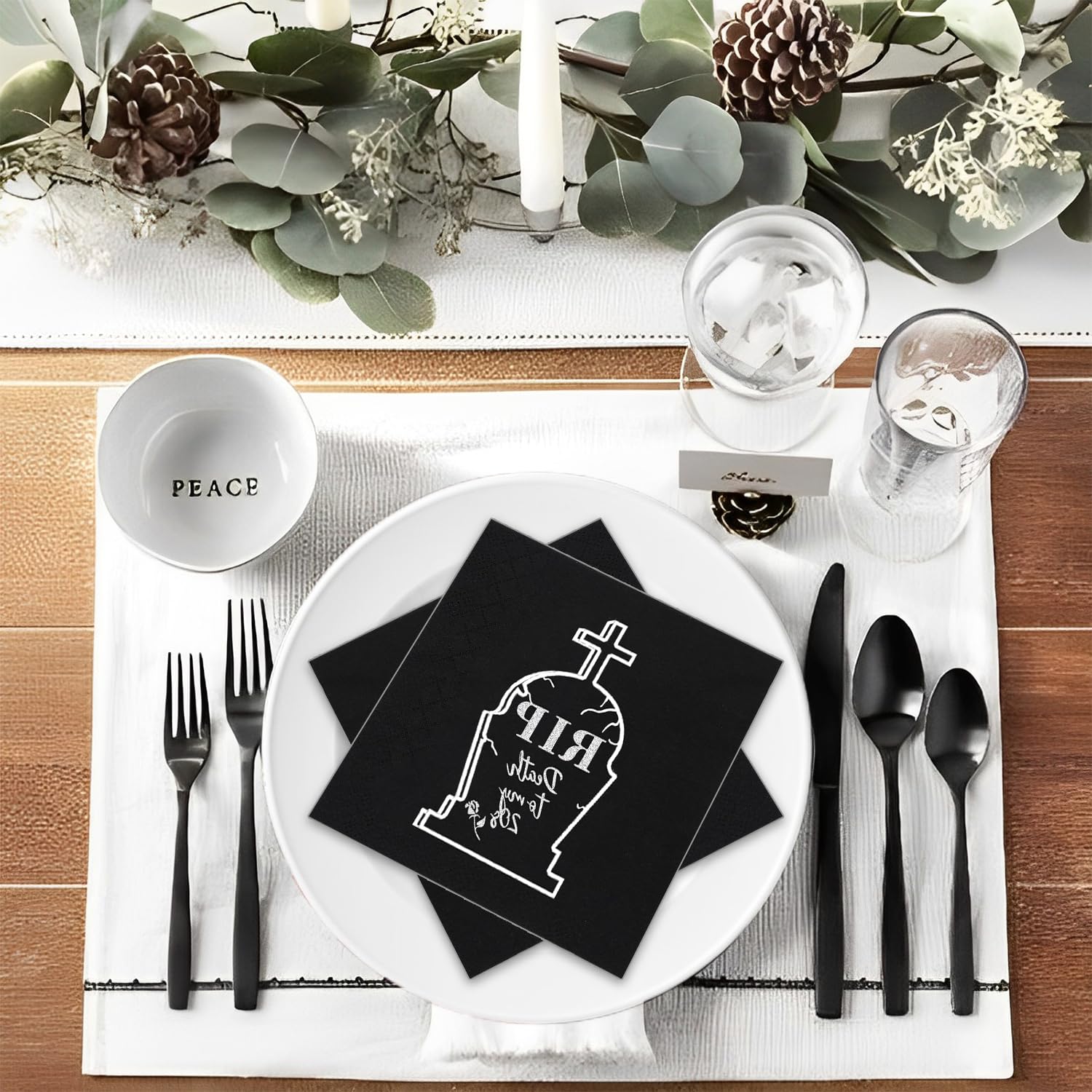 Décorations Noires « Death To My 20s » U2013 Décorations Noires