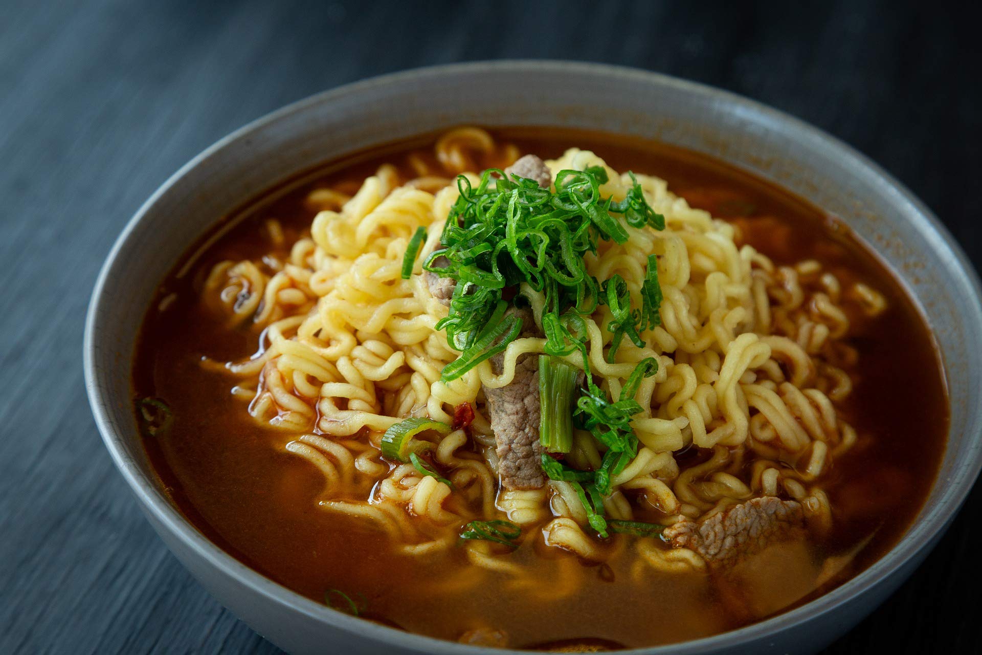 Pack de 5 sopas y fideos instantáneos sabor cebolla 85 g – Listo en 3 minutos – Marca Wei Lih (6 paquetes)