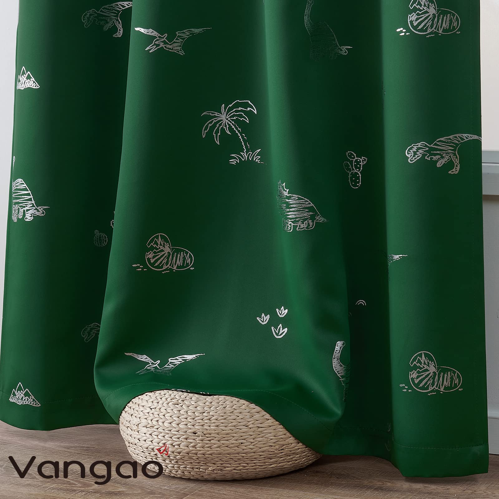 Vangao Kinder-Vorhänge, grün, verdunkelnd, Dinosaurier-Vorhänge für Jungen, Kinderzimmer, Mädchenzimmer, silberfarbener Dino-Foliendruck, wärmeisoliert, Ösen, Fensterbehandlungen, 160 cm Länge, 2