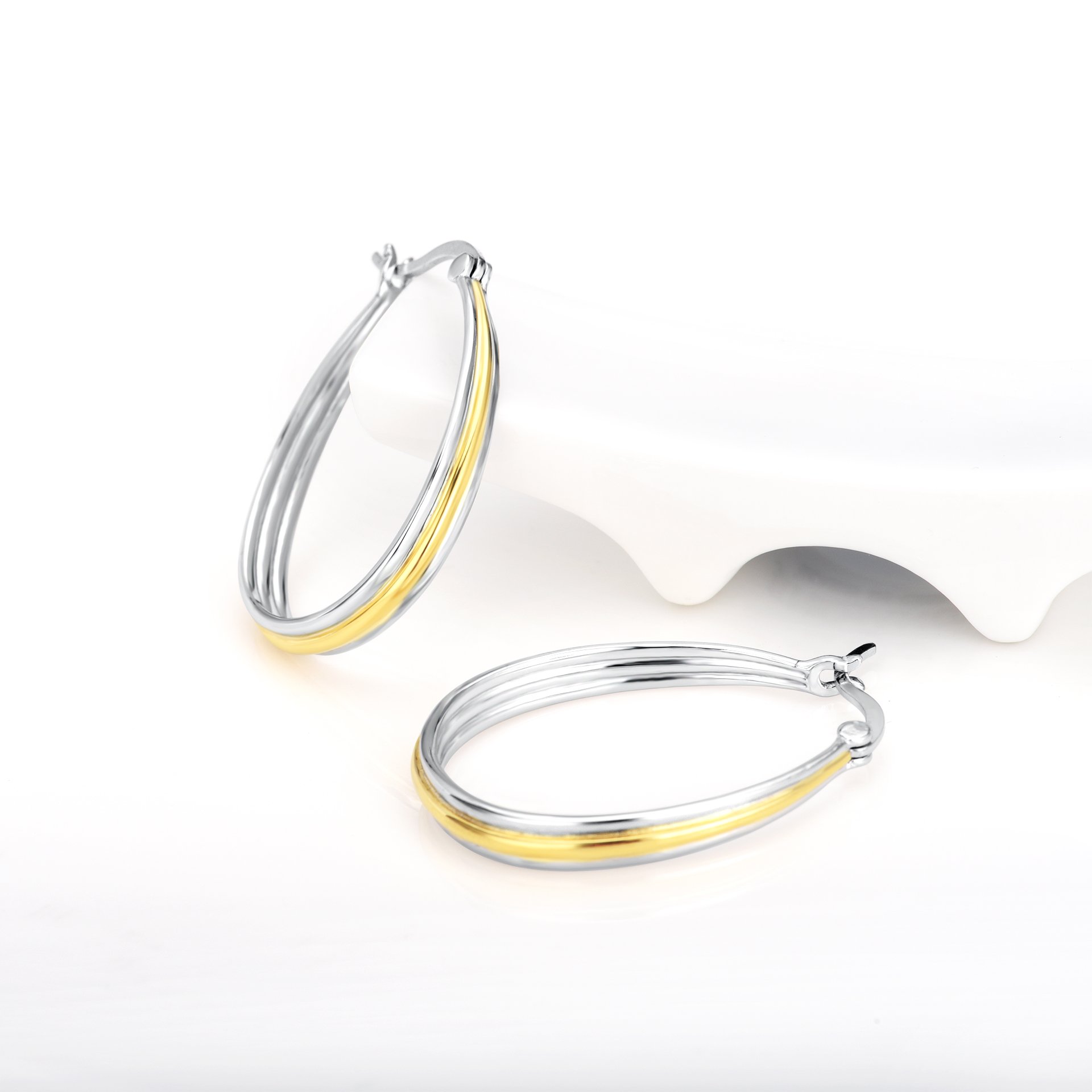 Pendientes de aro de oro de plata de ley con forma ovalada de dos tonos para mujeres y niñas