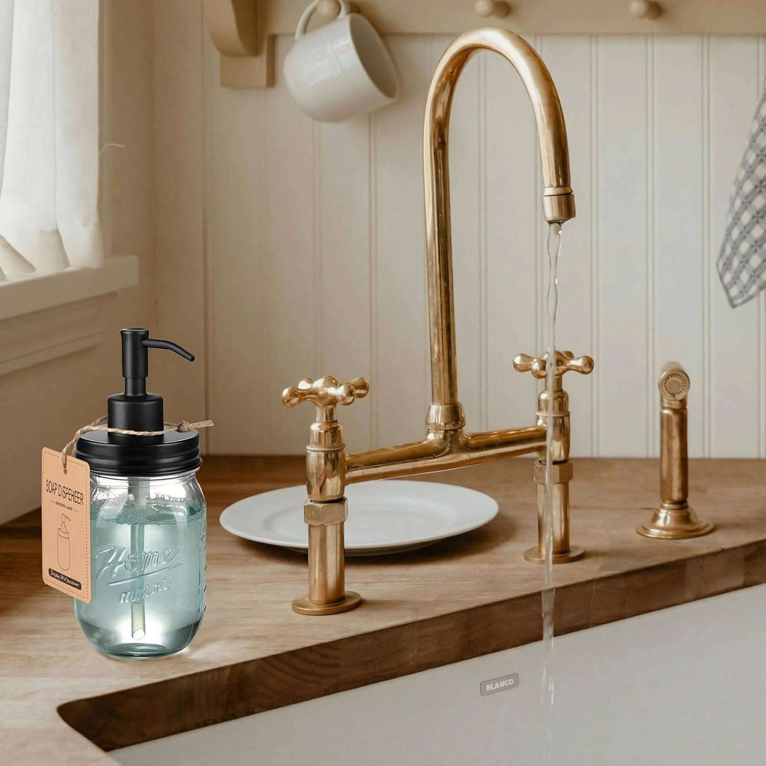 SheeChung 16 Oz Mason Jar Liquid Soap Dispenser, Glass Hand Soap Dispenser, Stainless Steel Pump Lid, Refillable Lotion Dispensers for Bathroom Countertop Kitchen (1, Black)