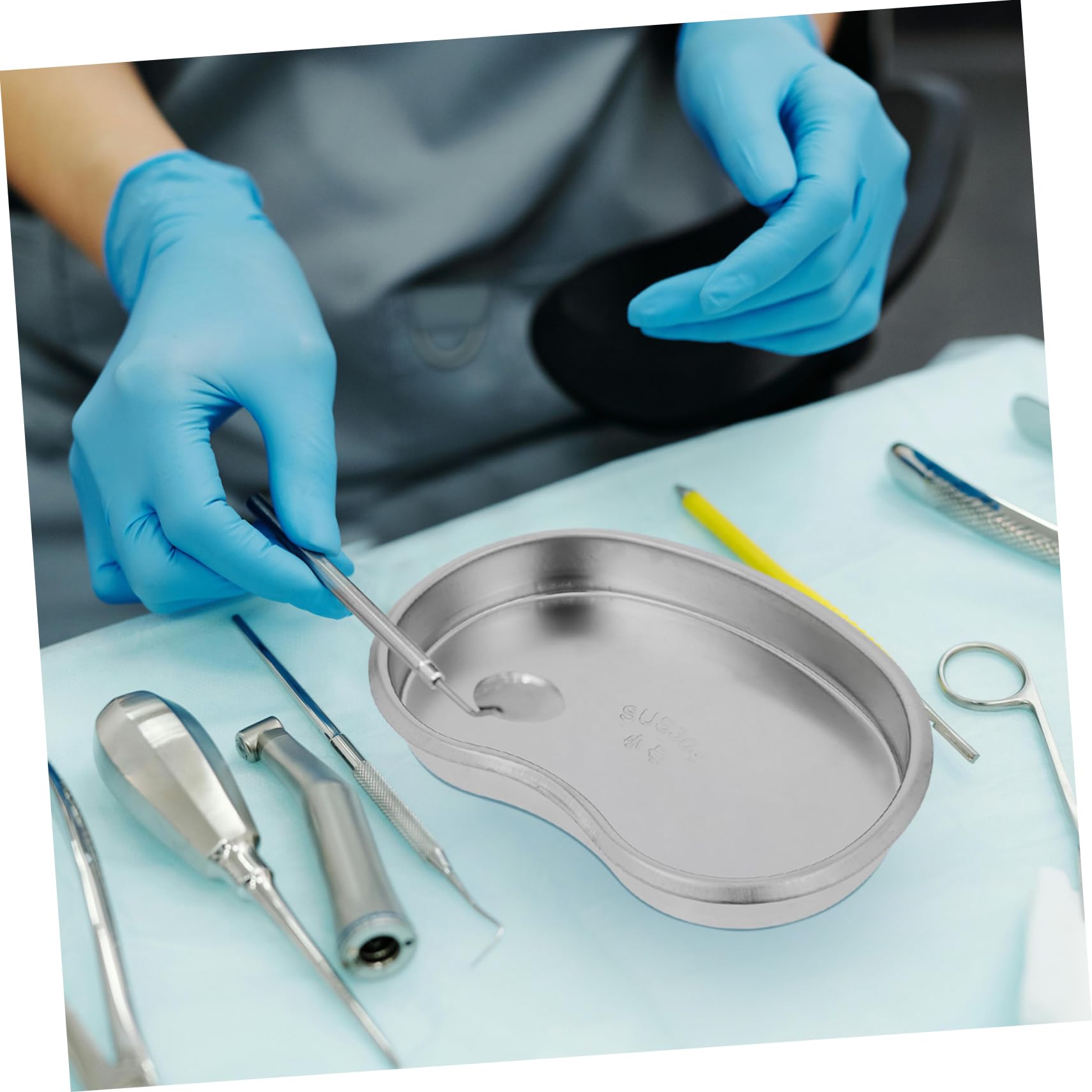 Nierenschale aus 304 Edelstahl Ovale Form Nahtloses Design Leicht zu Reinigen 4 Stück Klein für Arztutensilien und Klinik