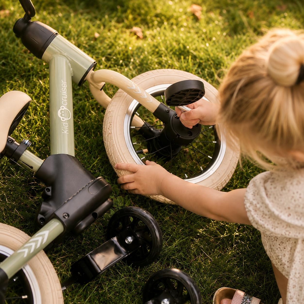 Kidcruiser Pedalplay laufrad ab 2 Jahre, ideal zum Radfahren Lernen, 3‑in‑1 mit LED Stützrädern & Pedalen, besonders robustem Modulrahmen