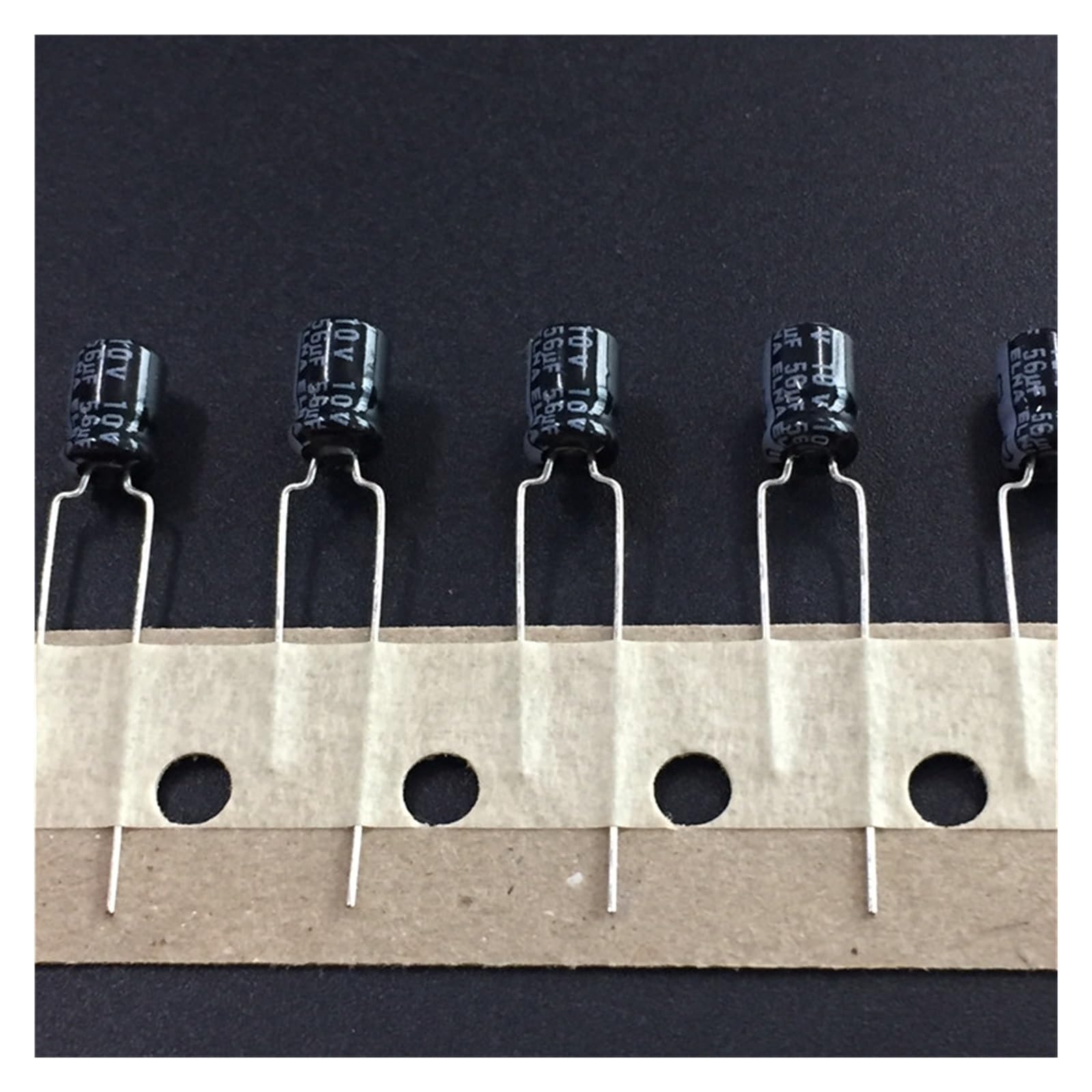 Condensateur audio 56uF 10V pour réparer le grésillement des enceintes et remplacer les pièces usées