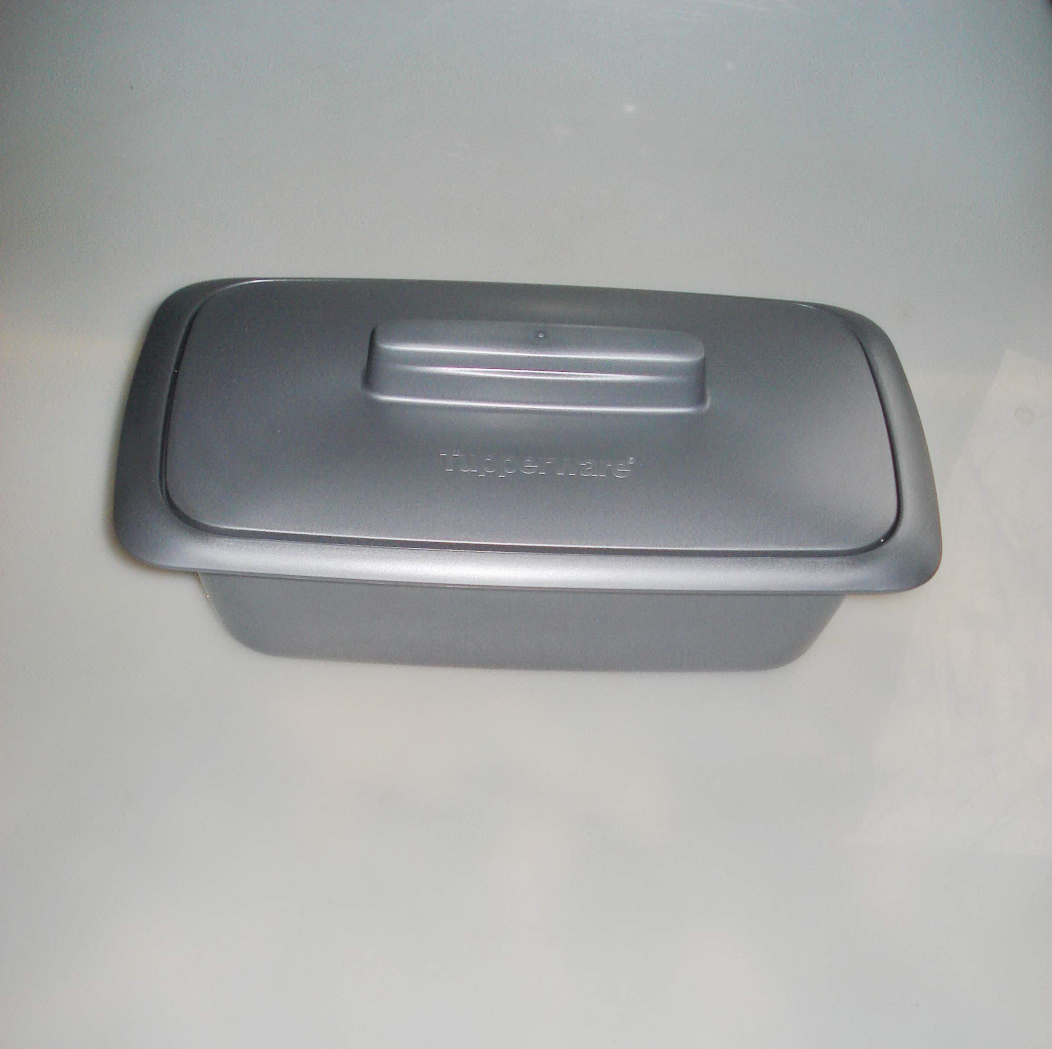 Tupperware UltraPro Stampo Rettangolare Per Terrine E Pane – 1,8 Litri, Nero – Resistente E Durevole, Adatto Al Forno (9710)