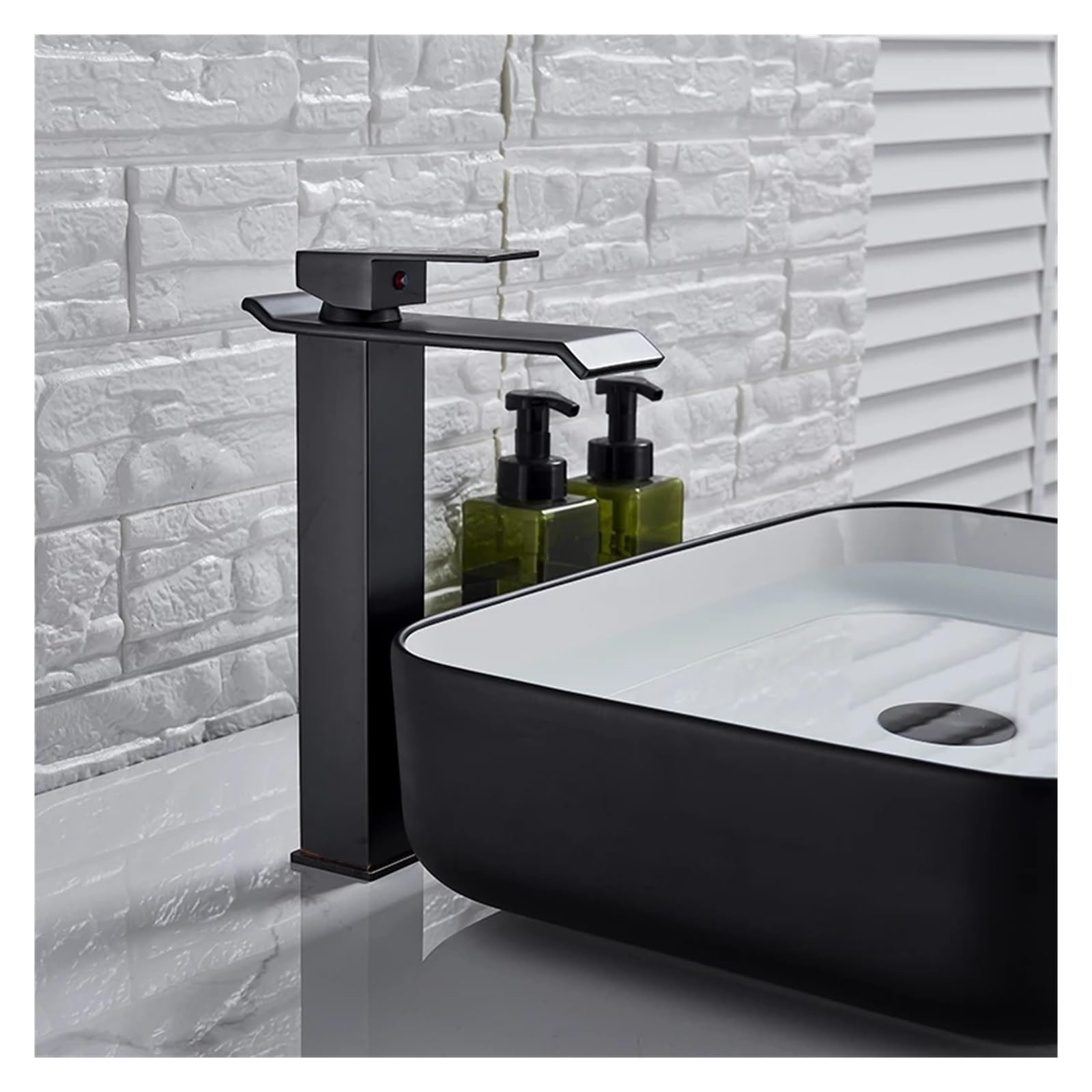 Robinet de lavabo cascade doré haut de gamme mitigeur de salle de bains design
