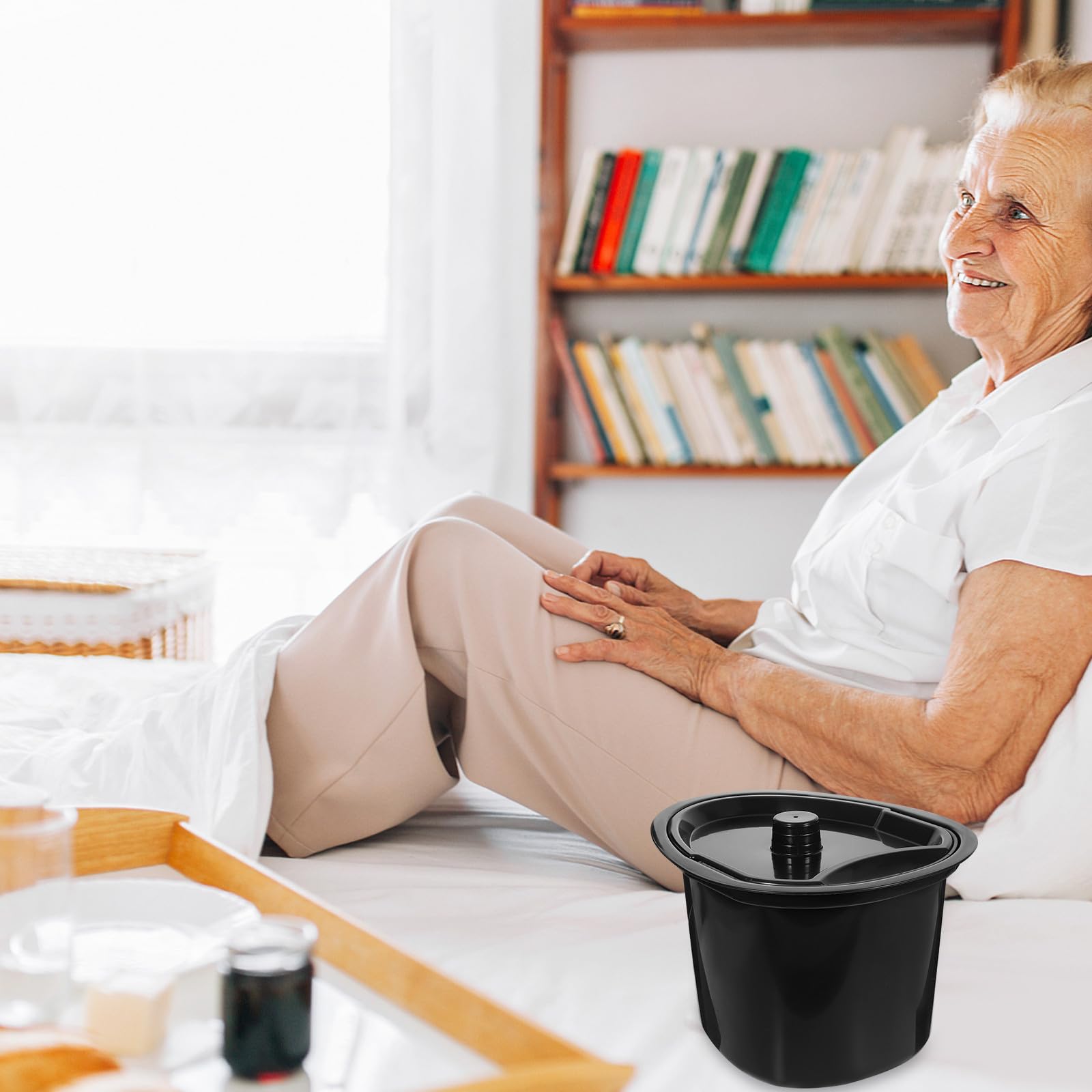 Seau Toilette 5l en Plastique Noir avec Couvercle, Pot de Nuit Portable, Bassin de Lit pour Urine, pour Personnes Âgées et Patients