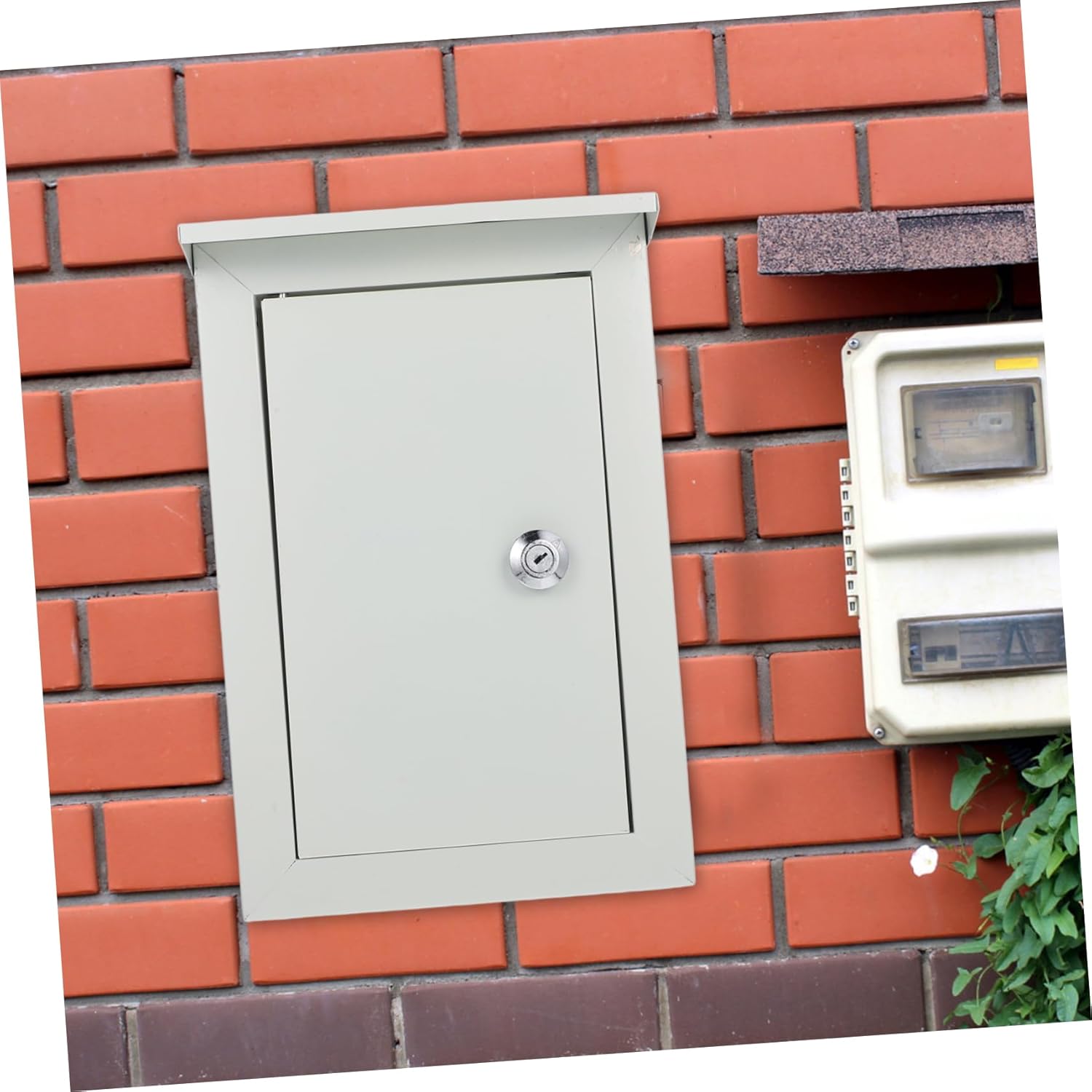 jojofuny Outdoor Metal Electrical Box Wall-Mounted Cord Cover for Wires Weatherproof Junction Box
