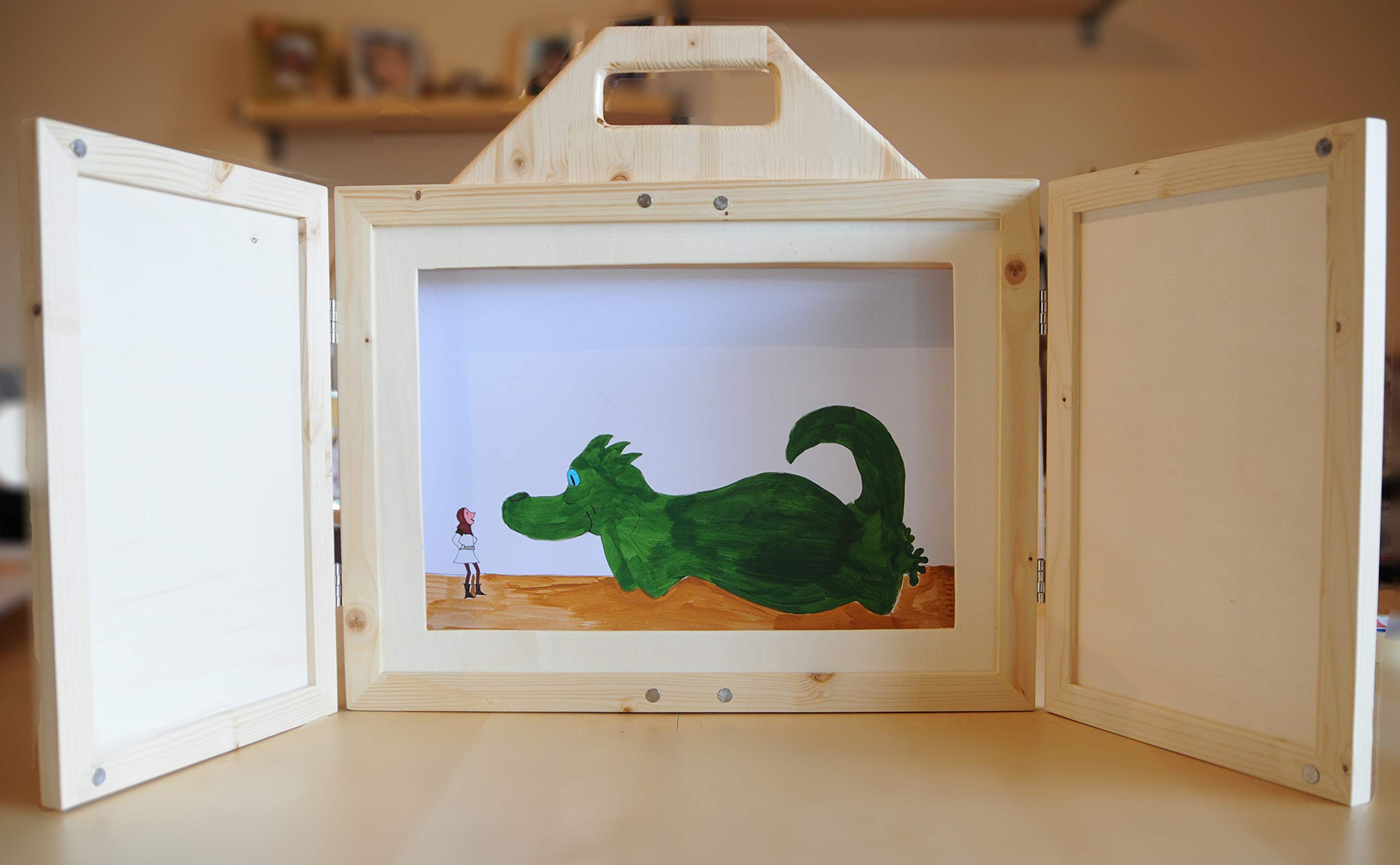 Teatrino in Legno fatto a Mano, Gioco Portatile per Bambini. Kamishibai. Teatro Giapponese delle Ombre + Scatola con Personaggi, Marionette in Legno "Favola I Tre Porcellini".