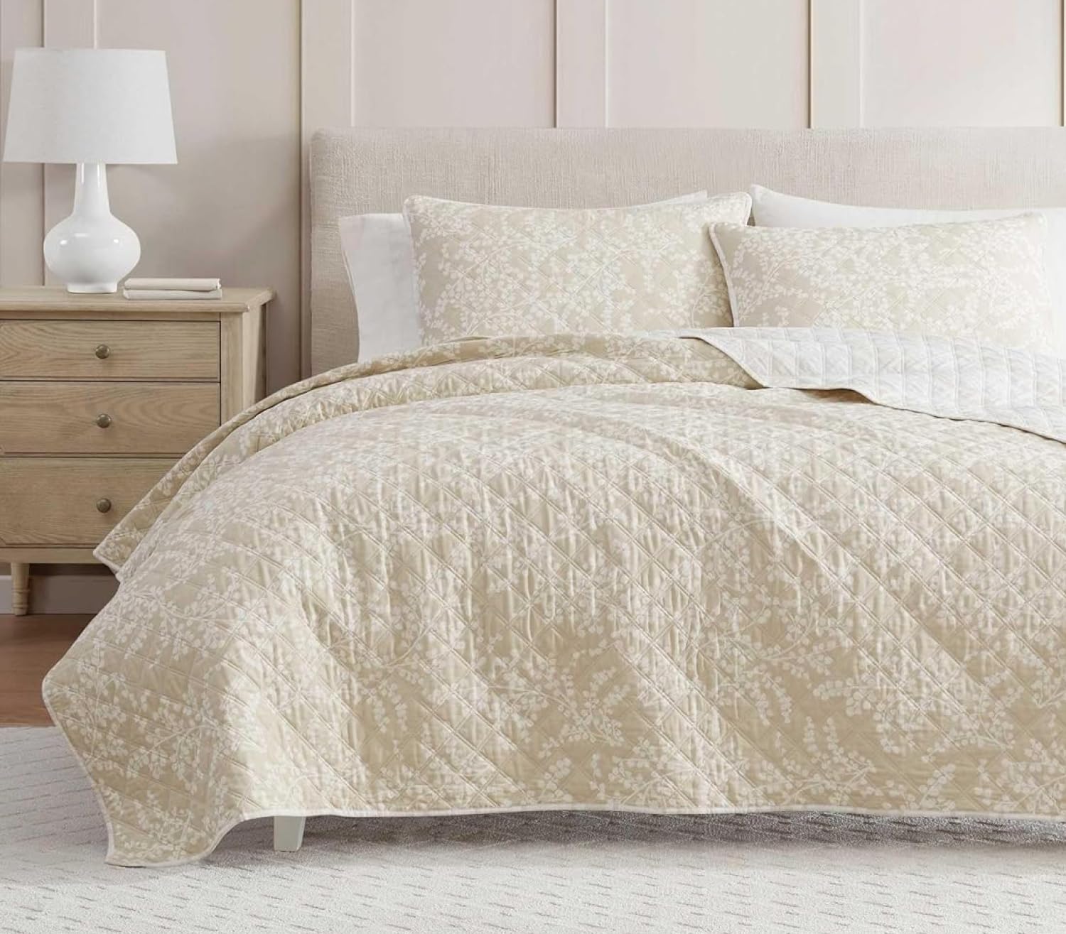 Martha Stewart - Queen Quilt Set, 100% Cotton Reversible Bedding Set, Incredibly Soft Feel for Year Round Comfort, 3 Piece Bed Set with Matching Pillowcases (Layered Branches Beige)