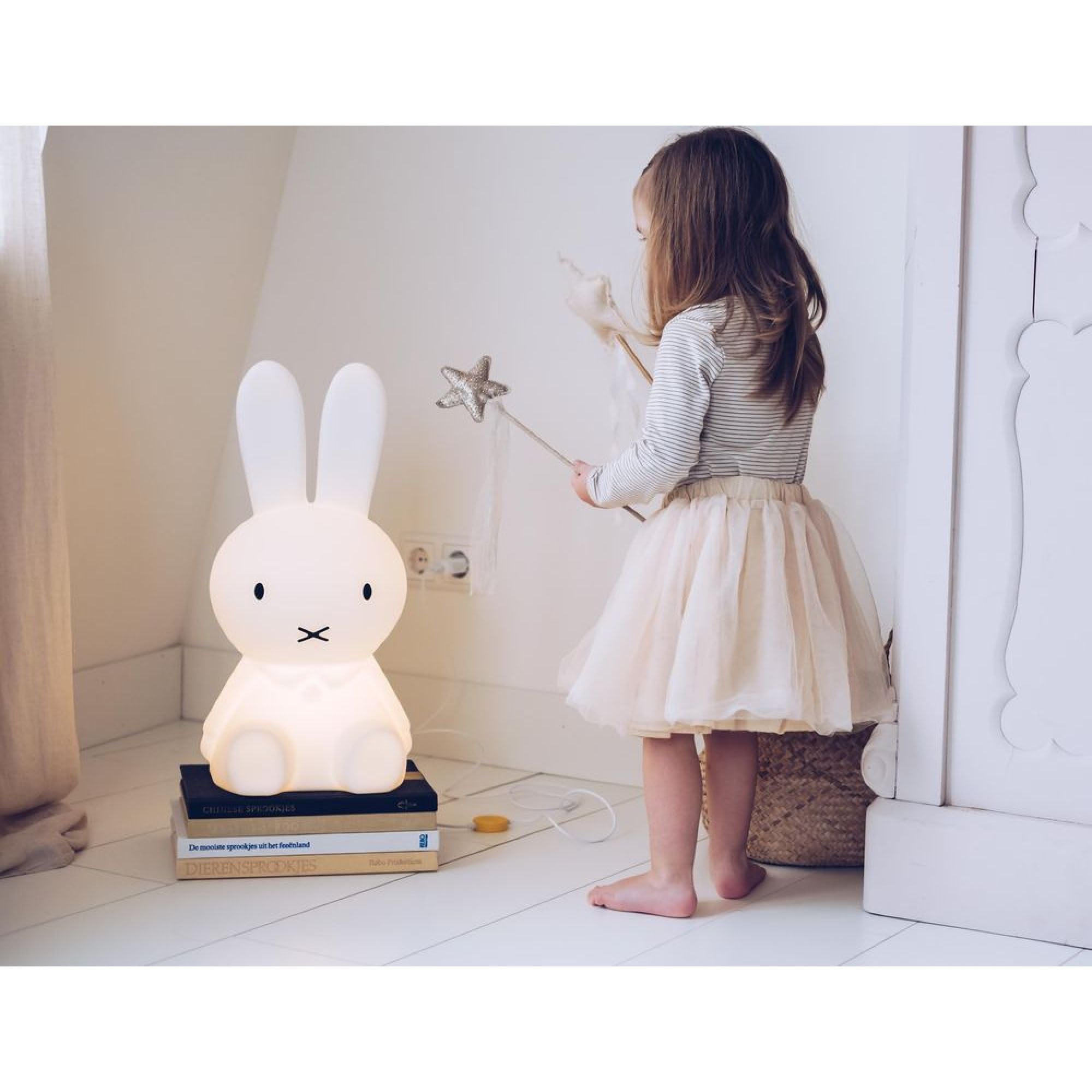 Lampe miffy lapin 50 cm star light blanc mr maria