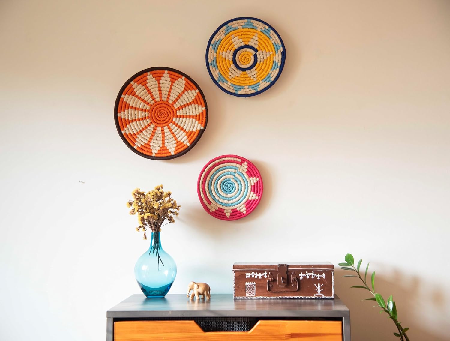 Handwoven Sabai Grass Wall Plates, Decorative Wall Art Baskets, Traditional Design, Multicolour, Set of 3