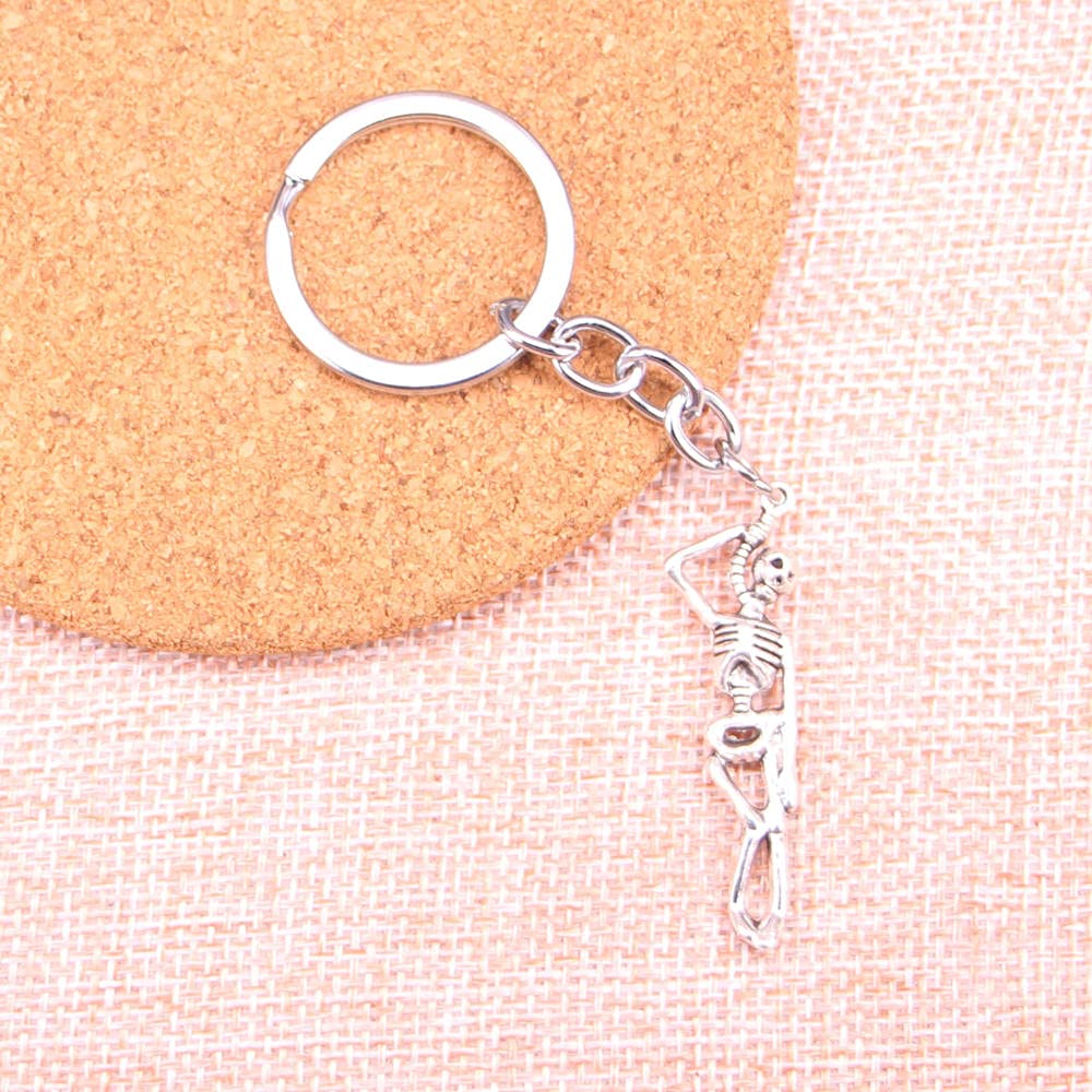 20 Stücke 42 X 8 Mm Mann Halloween Anhänger DIY Männer Auto Schlüsselanhänger Ring Halter Schlüsselanhänger Souvenir Schmuck Geschenk