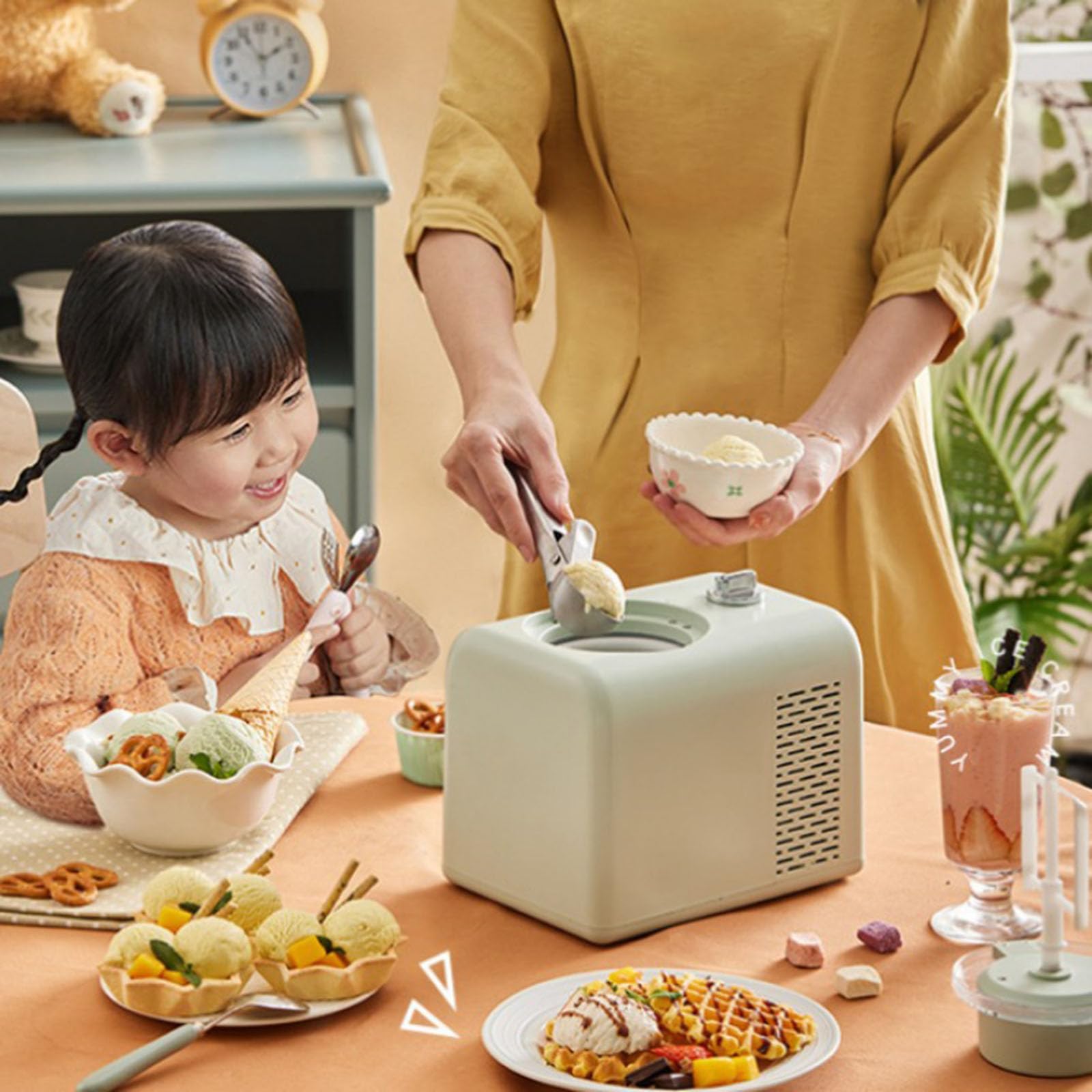 Amazon | 自動アイスクリームメーカー、4つのモードソフトクリーム