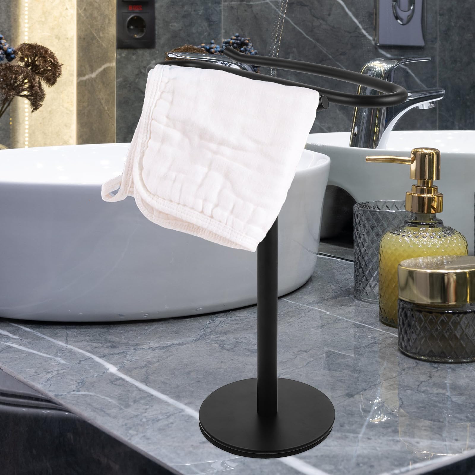 Portasciugamani da Bagno Nero in Acciaio Inossidabile Design Autoportante, Salvaspazio e Facile da Posizionare per Vari Ambienti Domestici