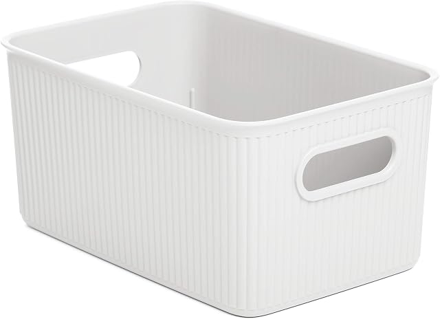 Tatay 7010201 Storage Box Baobab, 5L Capacity, Polypropylene, BPA free, Pergamon White. Measures 18.1 x 27.2 x 13 cm