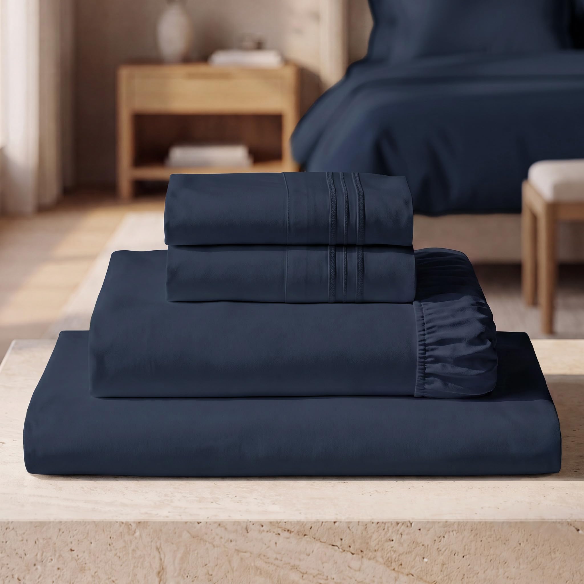 Mellanni Iconic 4-Piece, Ultra Soft Sheet Set (Full, Navy Blue)