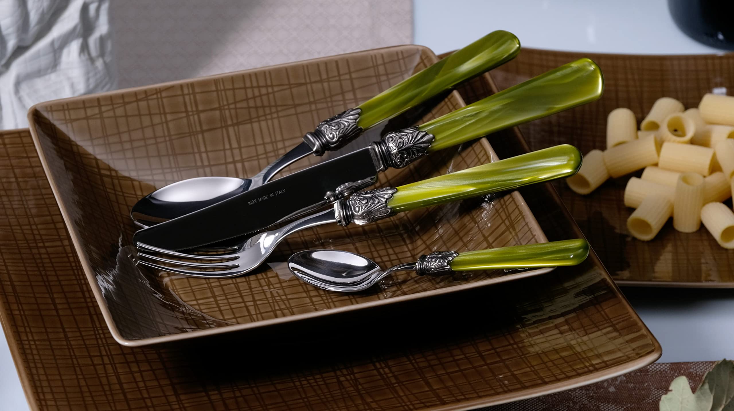 Set Di 6 Forchette Da Tavola Laura - Acciaio Inox 18/10, Manico Verde Scuro, Made In Italy, Design Elegante