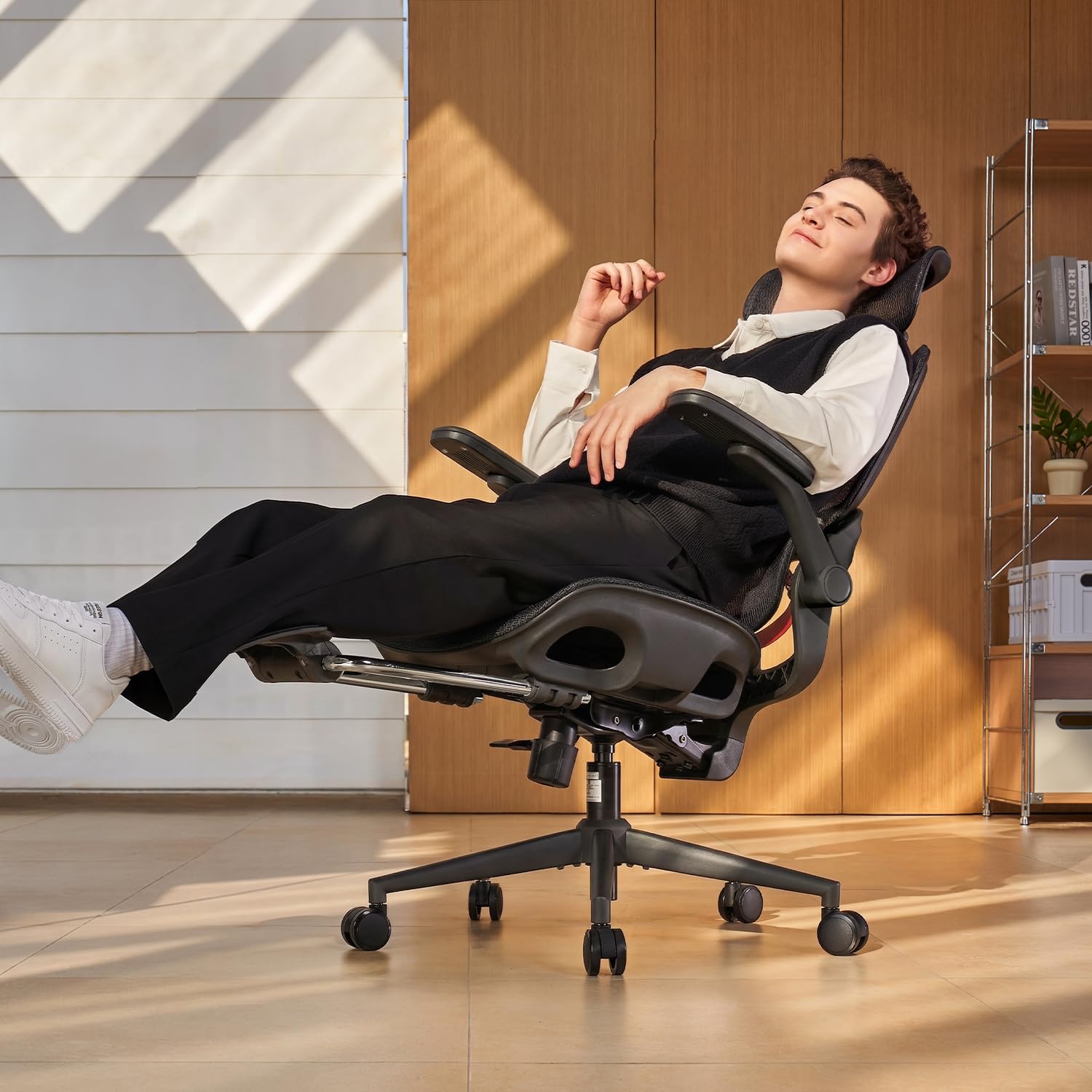 SIHOO SIHOO B100 PRO Ergonomic Office Chair with Footrest, Mesh Office Chair with Adaptive Lumbar Support, Computer Chair with Wide Headrest, Desk Chair with 360° Rotatable Flip-Up Armrests, Black