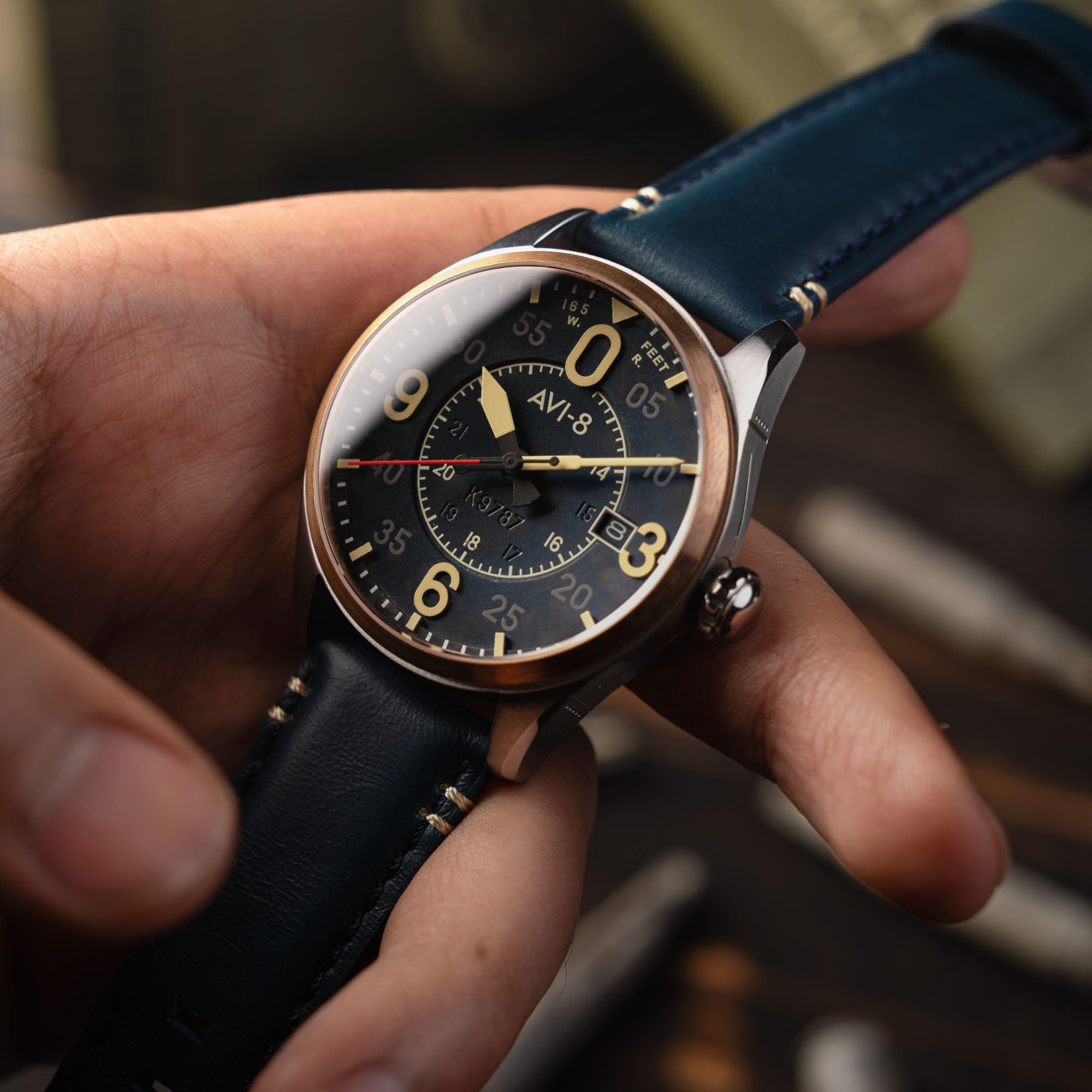 AVI-8 Herren 42mm Spitfire Smith Automatik Uhr mit Lederarmband AV-4090